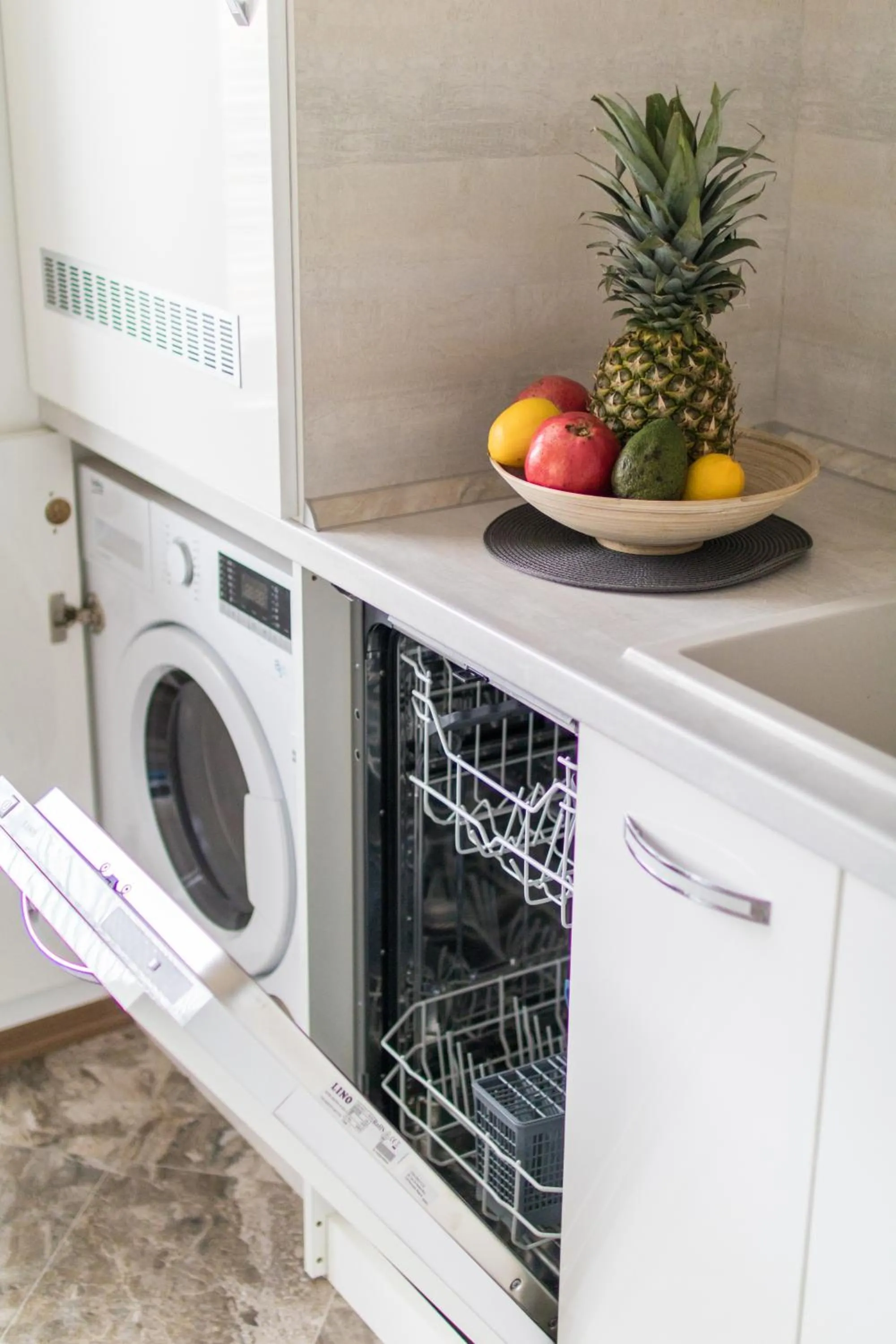 Kitchen or kitchenette in Domus Apartments Old Town with Garage