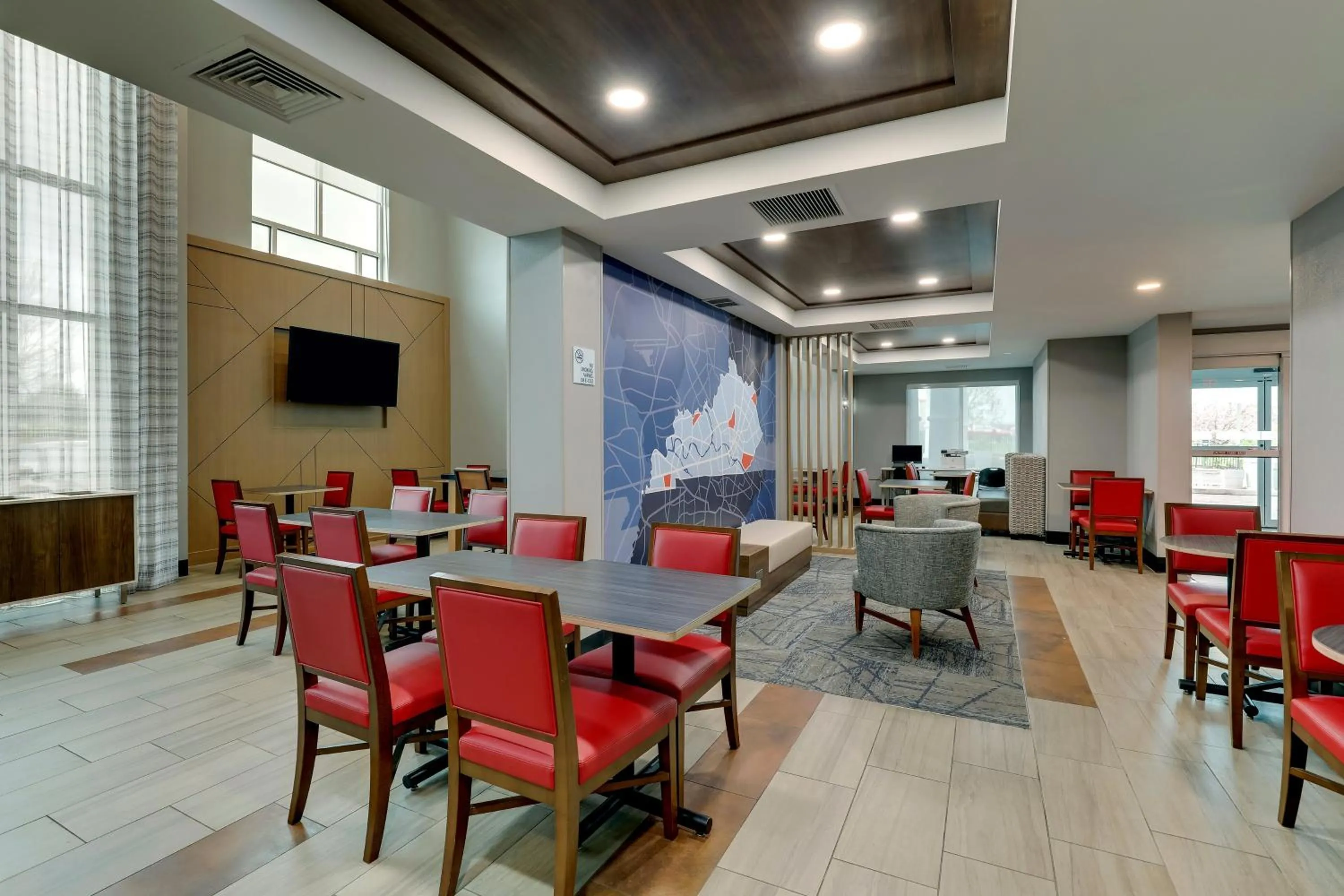 Breakfast in Holiday Inn Express Hotel & Suites Richmond by IHG