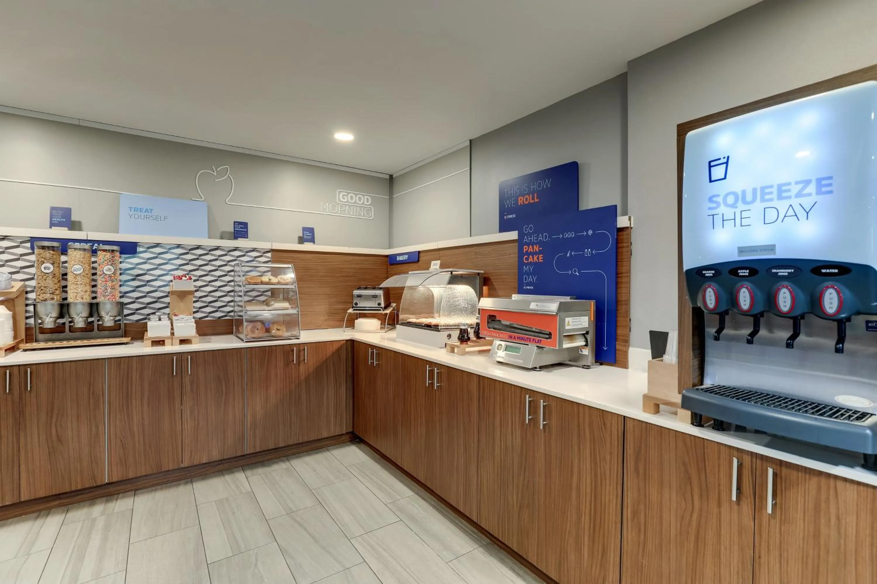 Breakfast in Holiday Inn Express Hotel & Suites Richmond by IHG