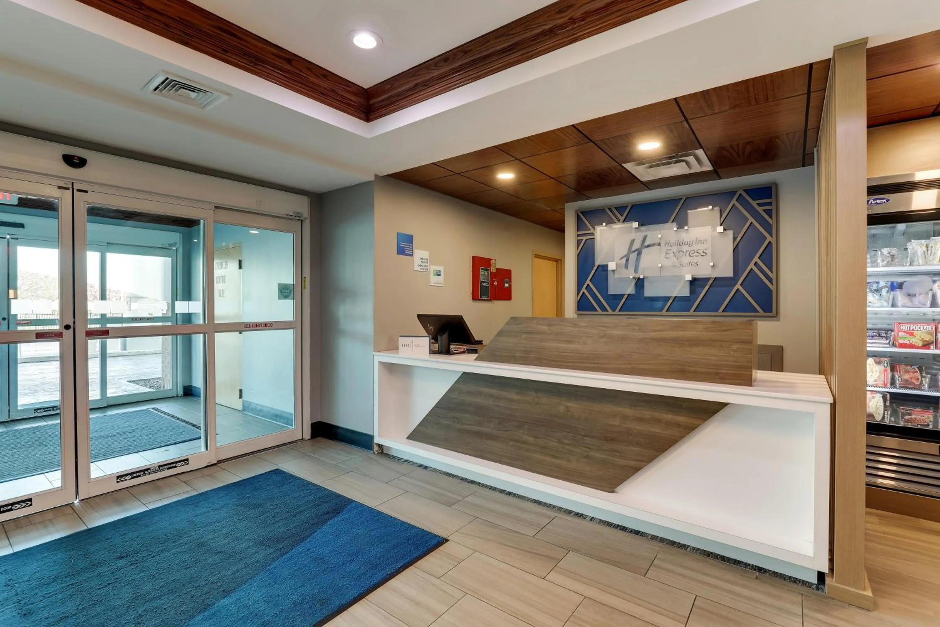 Property building in Holiday Inn Express Hotel & Suites Richmond by IHG