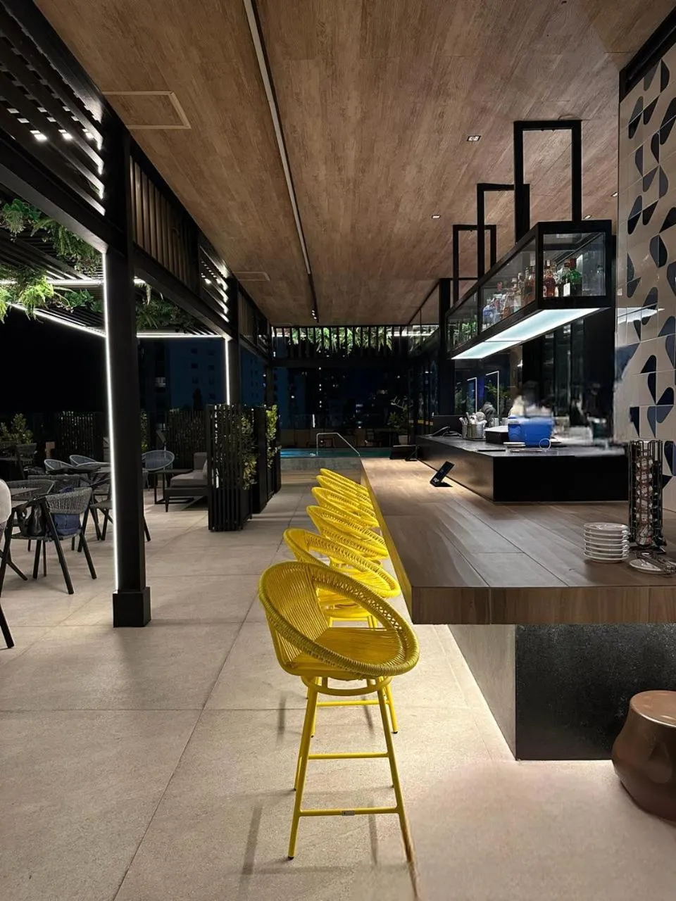 Restaurant/places to eat in Park Hotel