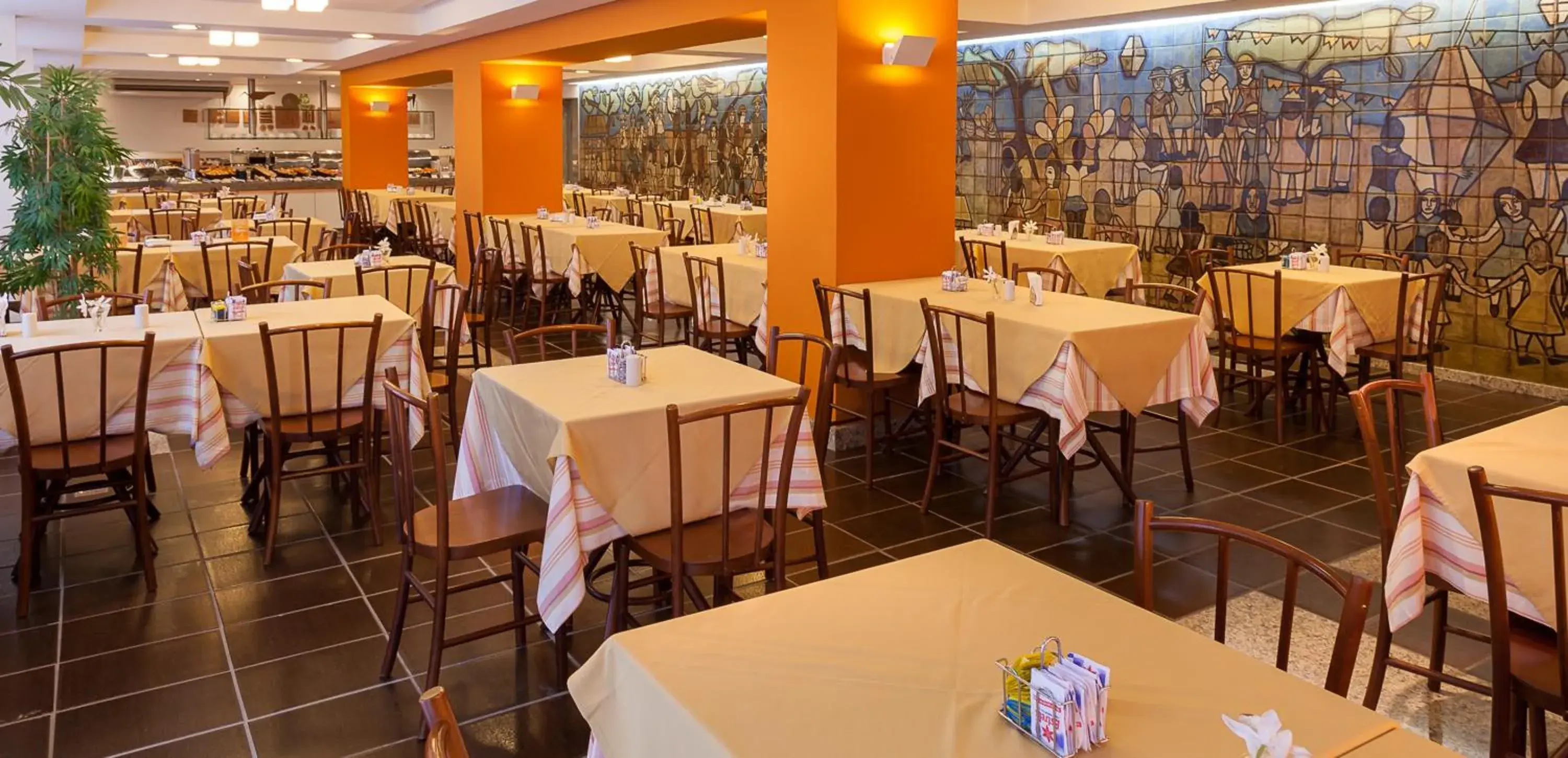 Restaurant/places to eat in Park Hotel Restaurant/places to eat in Park Hotel