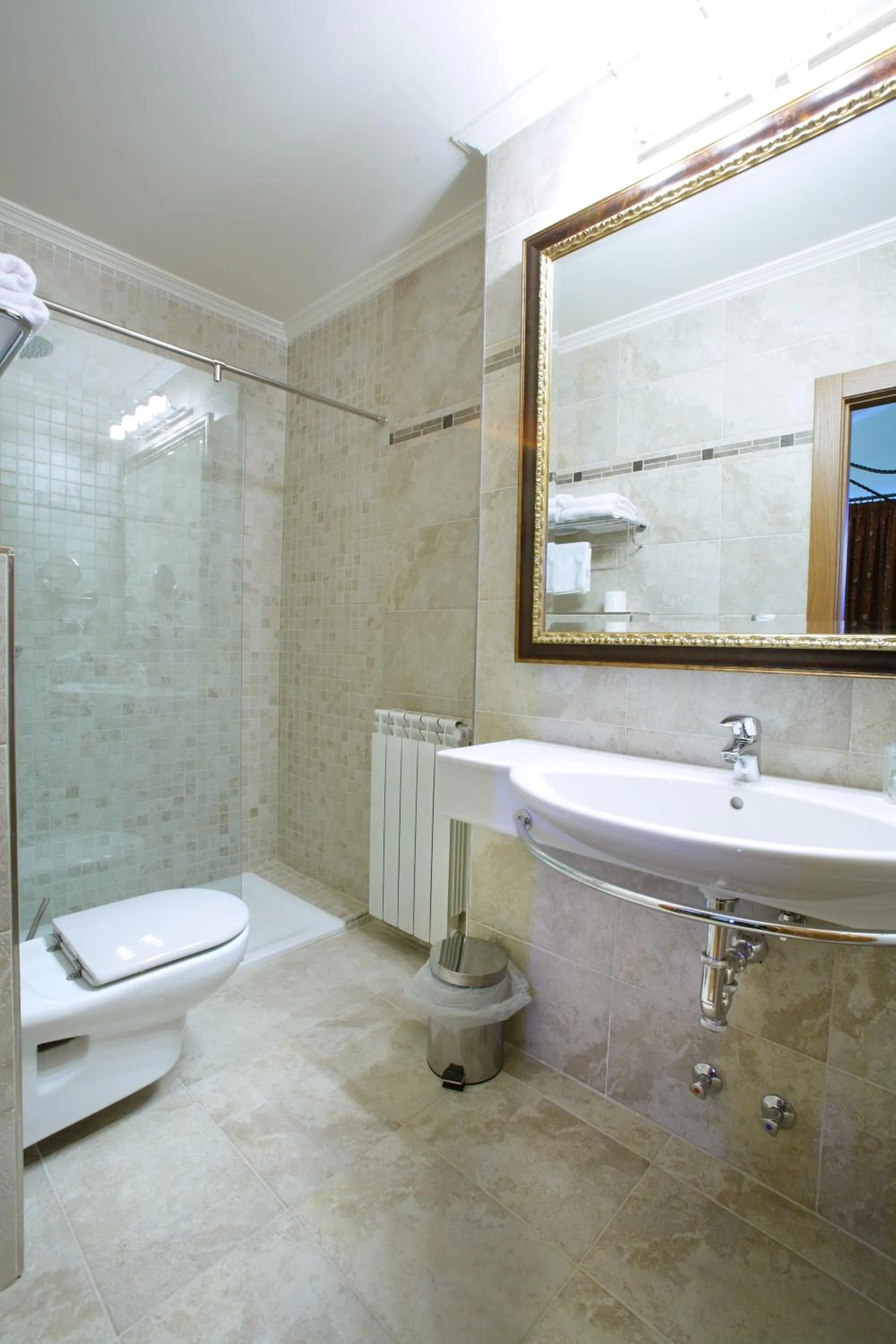 Bathroom in Hotel El Juglar