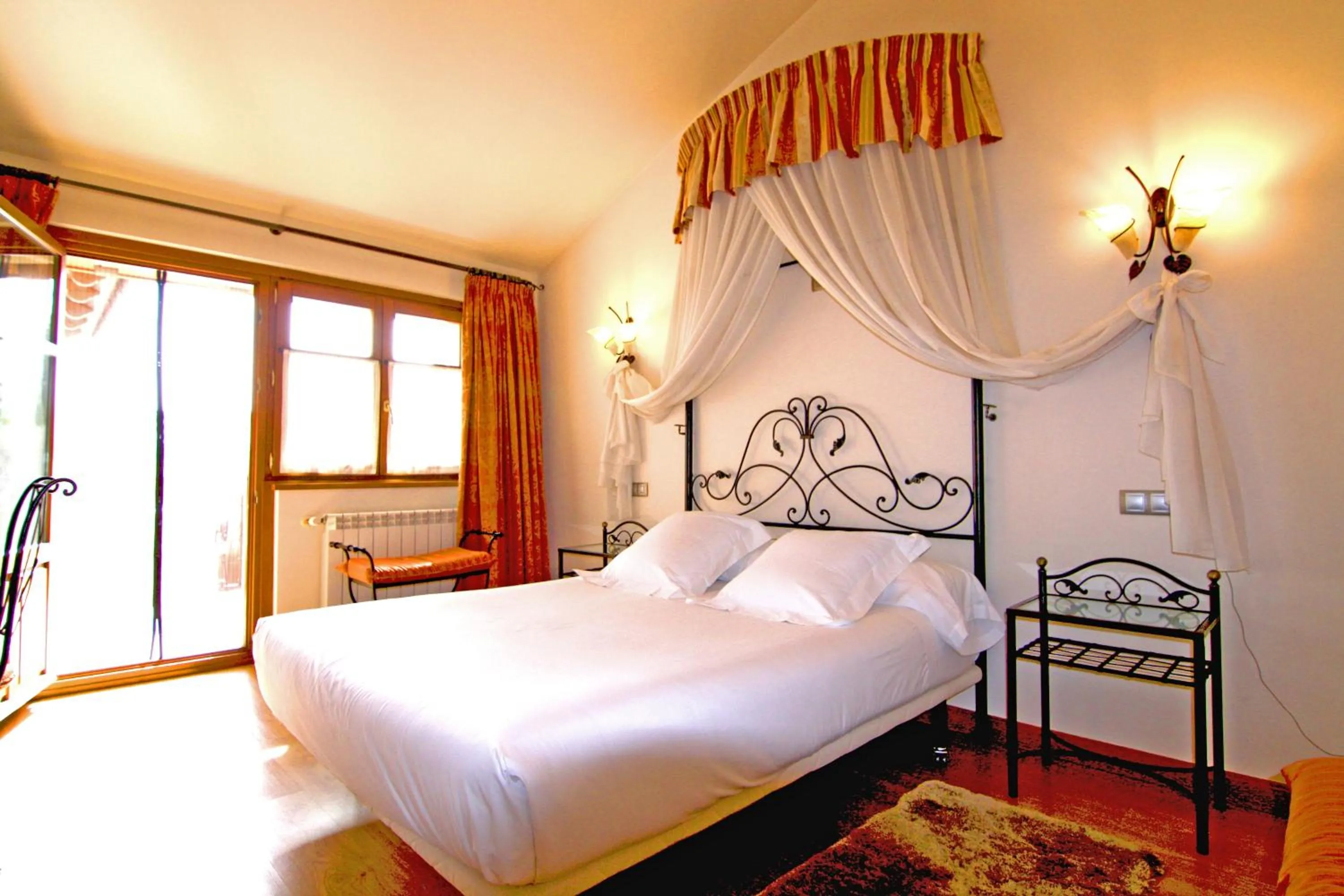 Bed in Hotel El Juglar