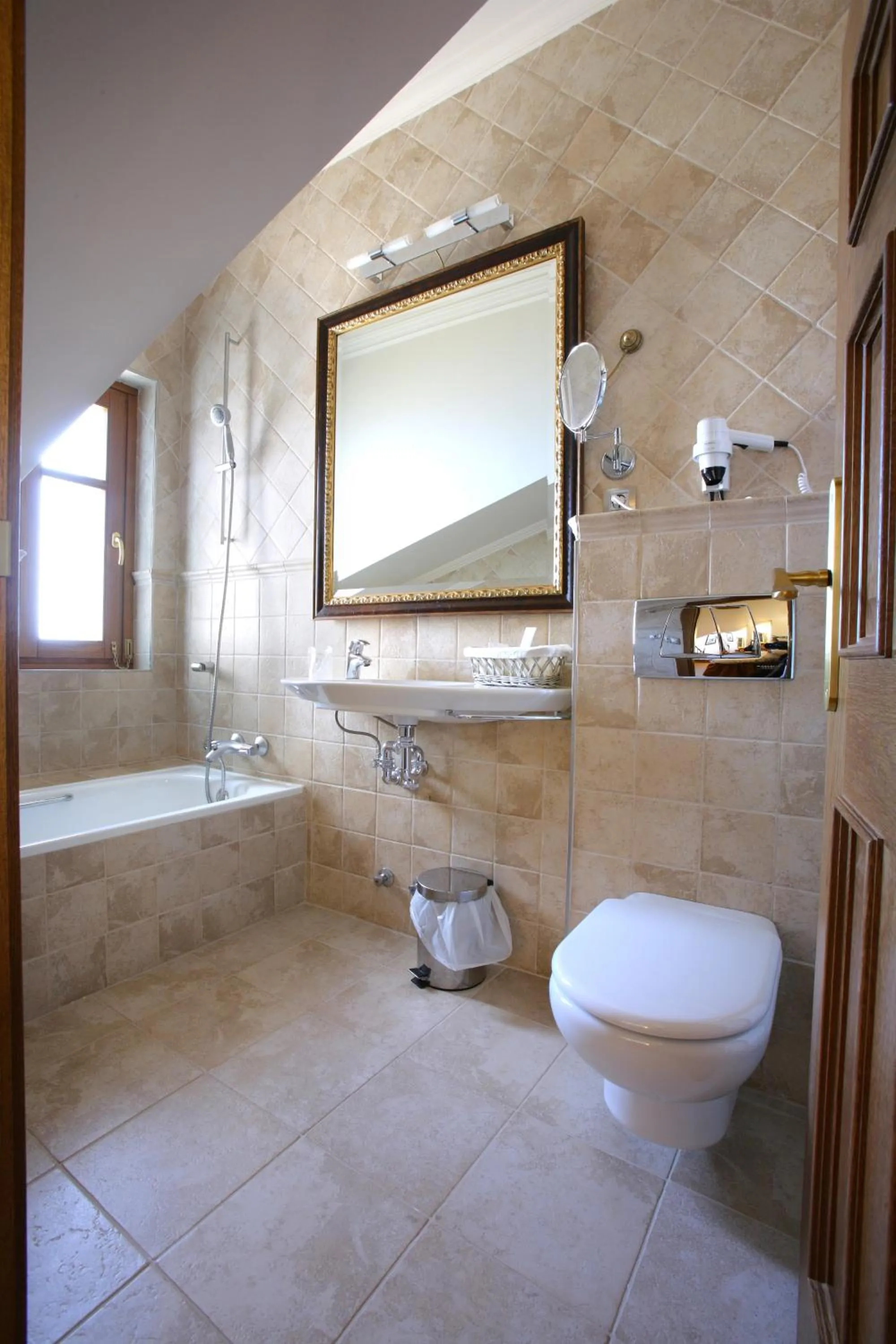 Bathroom in Hotel El Juglar