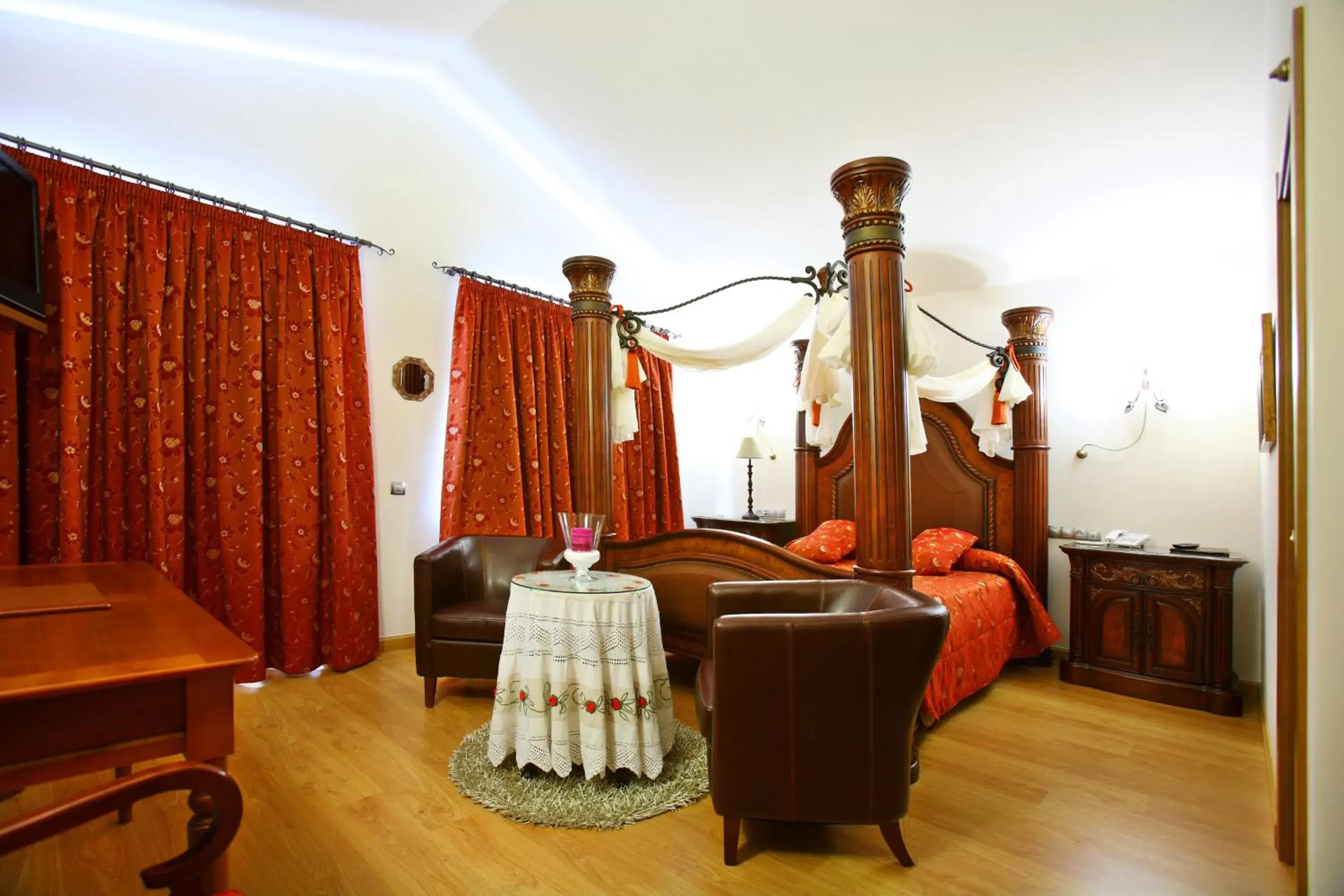 Photo of the whole room in Hotel El Juglar Photo of the whole room in Hotel El Juglar