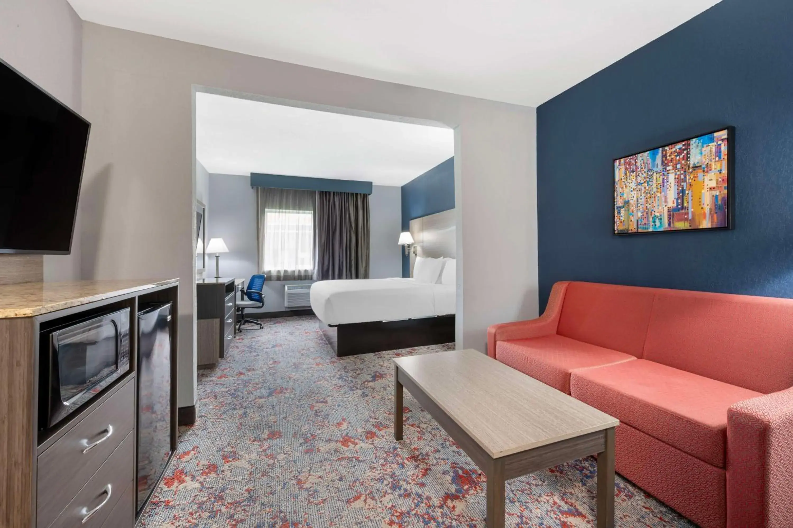 Bedroom in Best Western Kokomo Hotel Bedroom in Best Western Kokomo Hotel