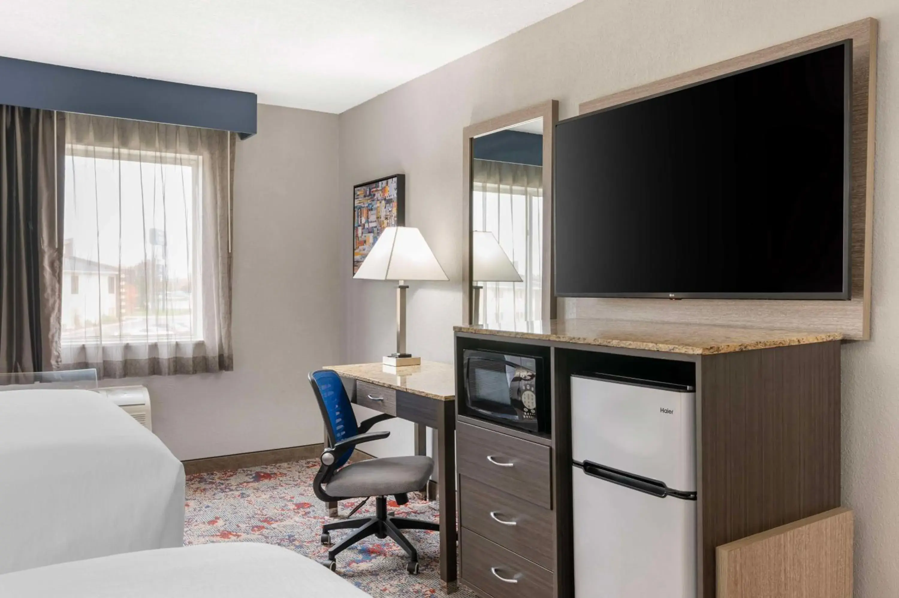 Bedroom, Bed in Best Western Kokomo Hotel Bedroom, Bed in Best Western Kokomo Hotel