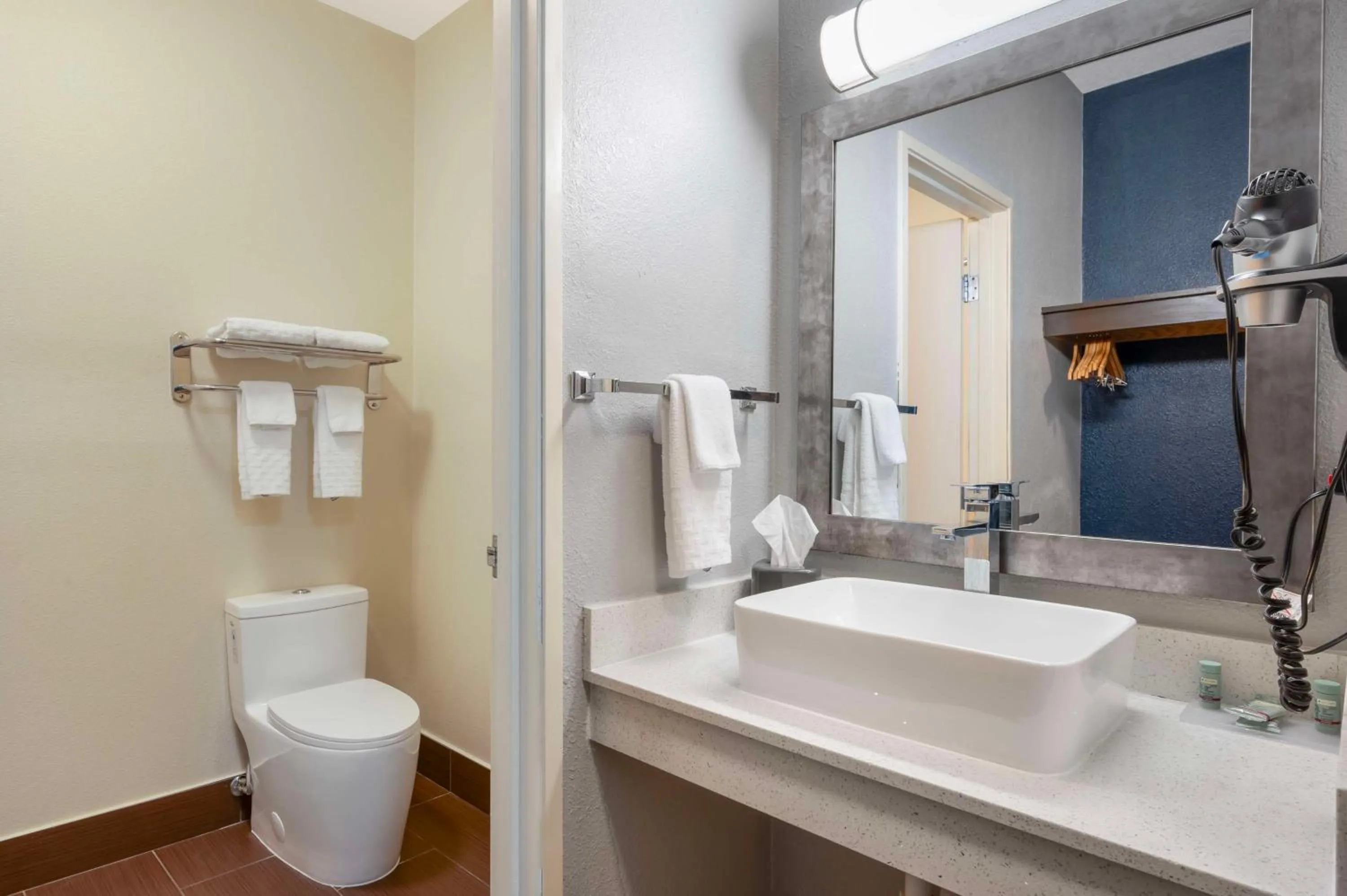 Bathroom in Best Western Kokomo Hotel