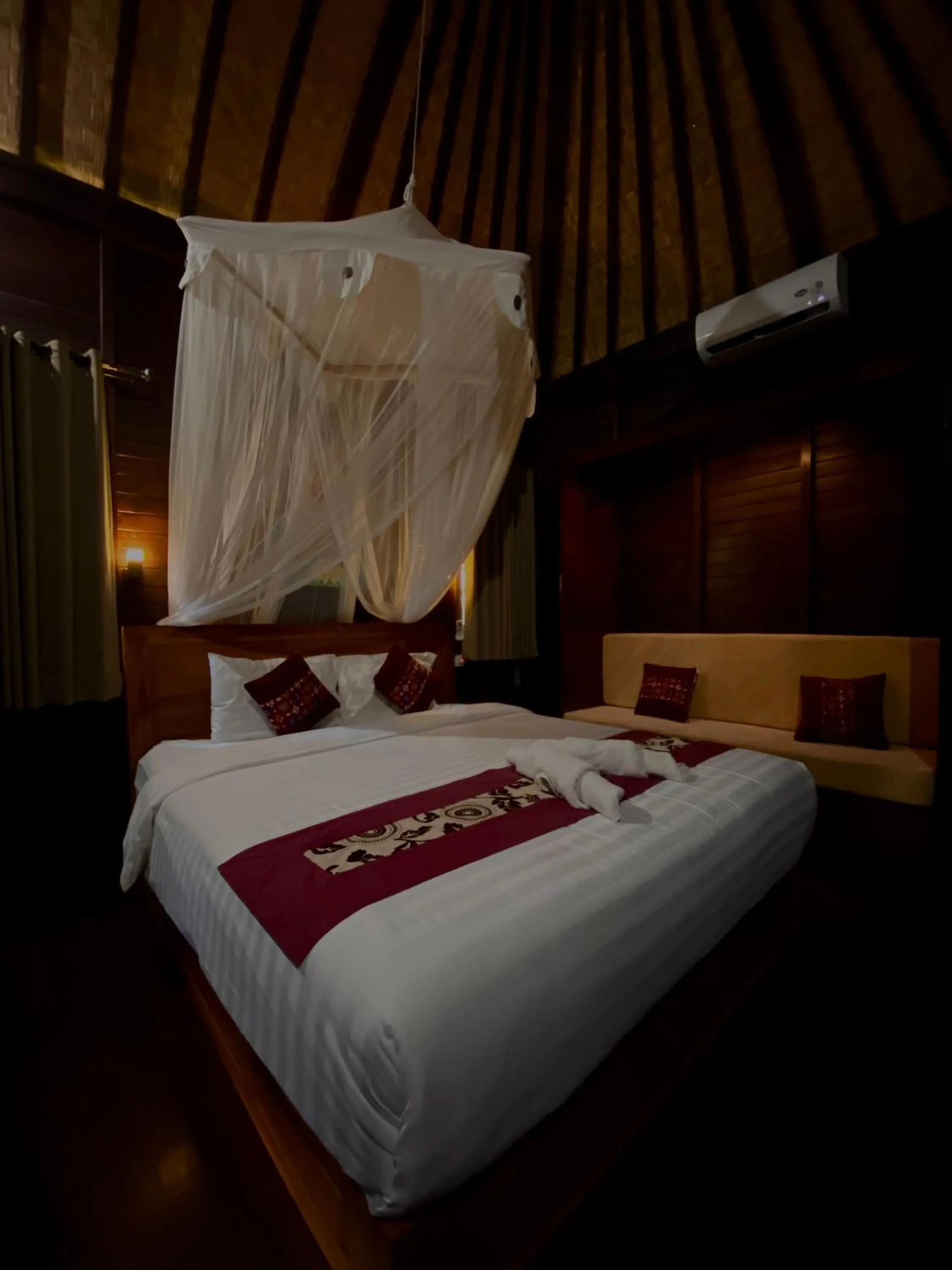 Bed in Damara Lembongan