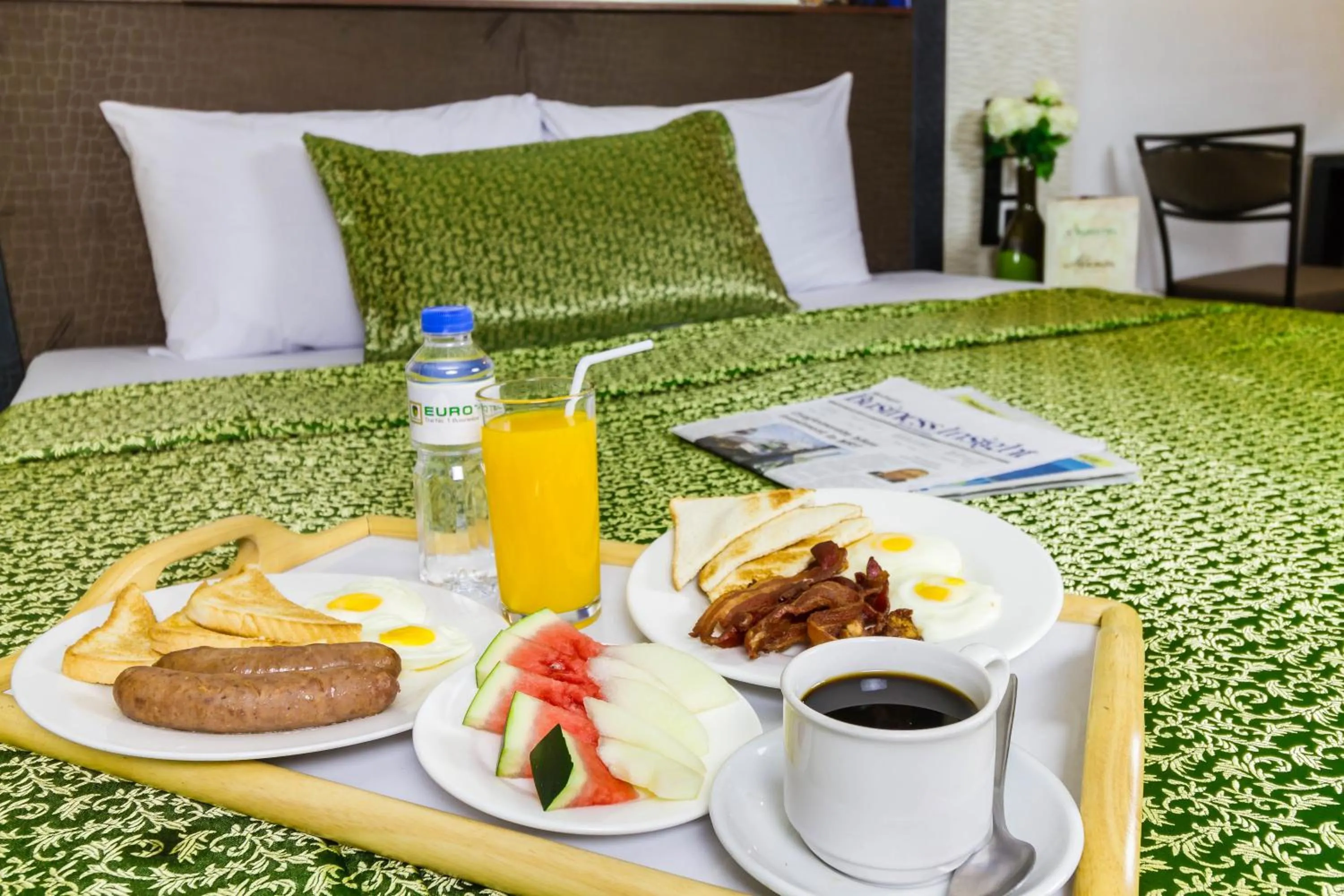 Bedroom in Eurotel Vivaldi Araneta