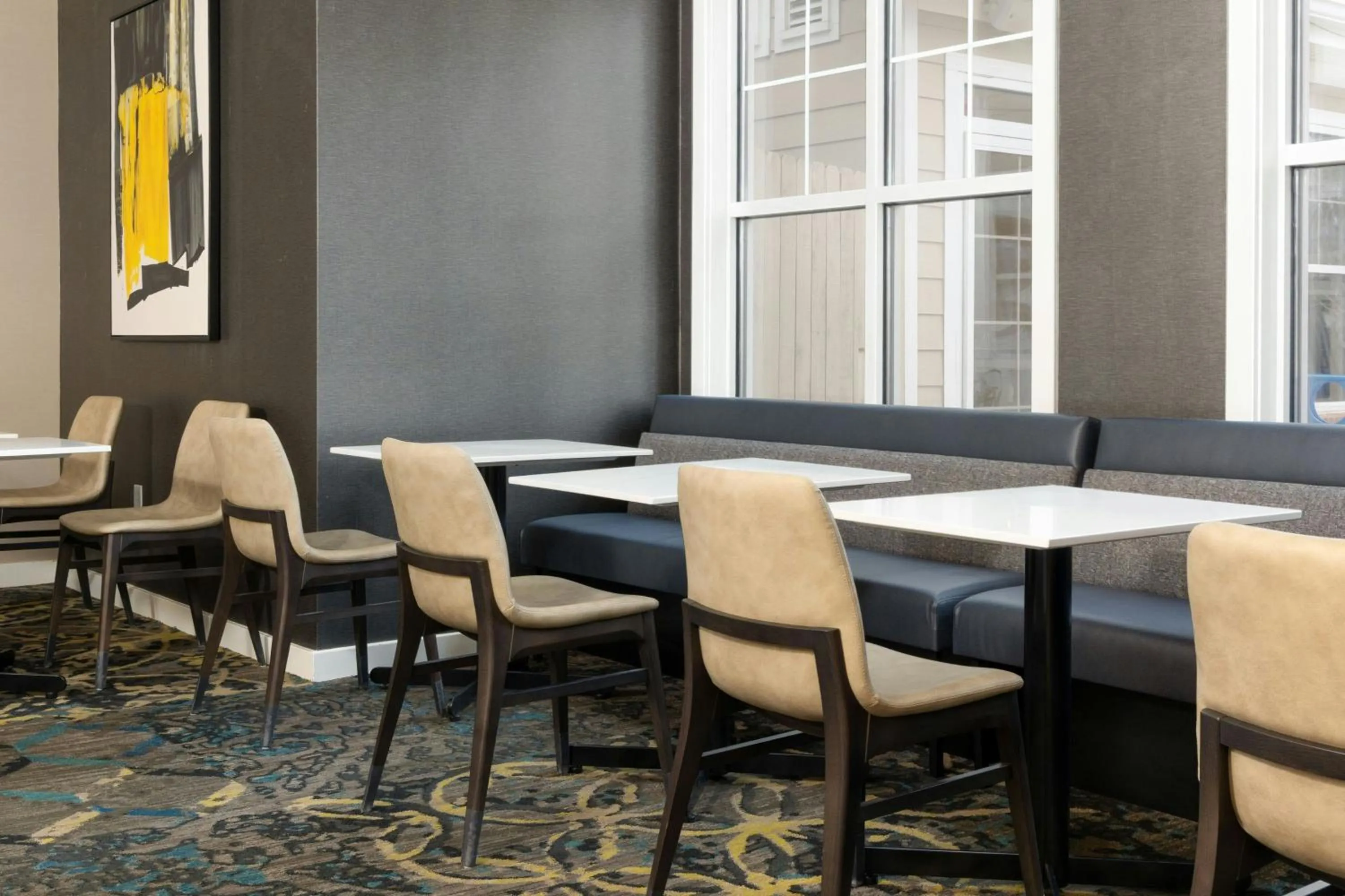 Restaurant/places to eat in Residence Inn by Marriott Fredericksburg