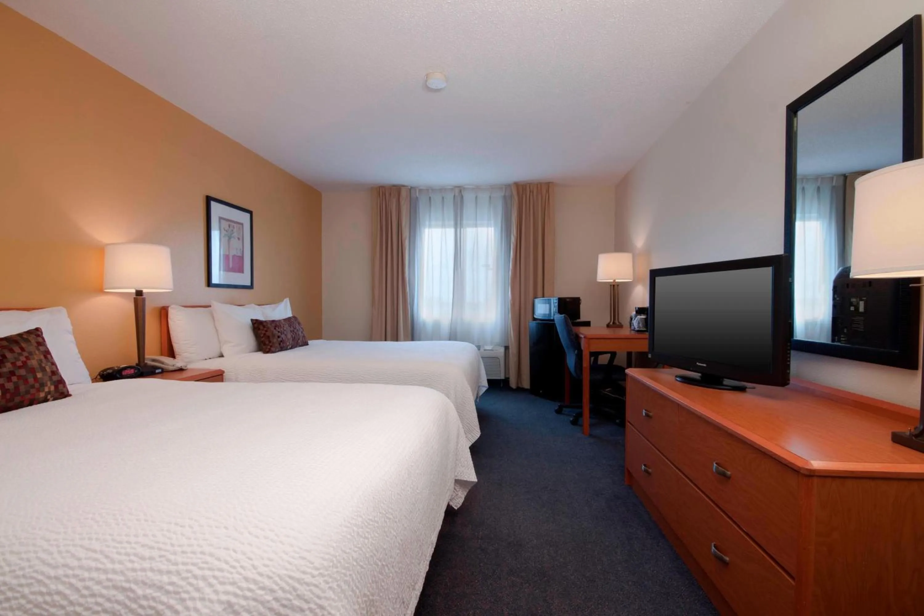 Photo of the whole room, Bed in Fairfield Inn by Marriott Joliet South
