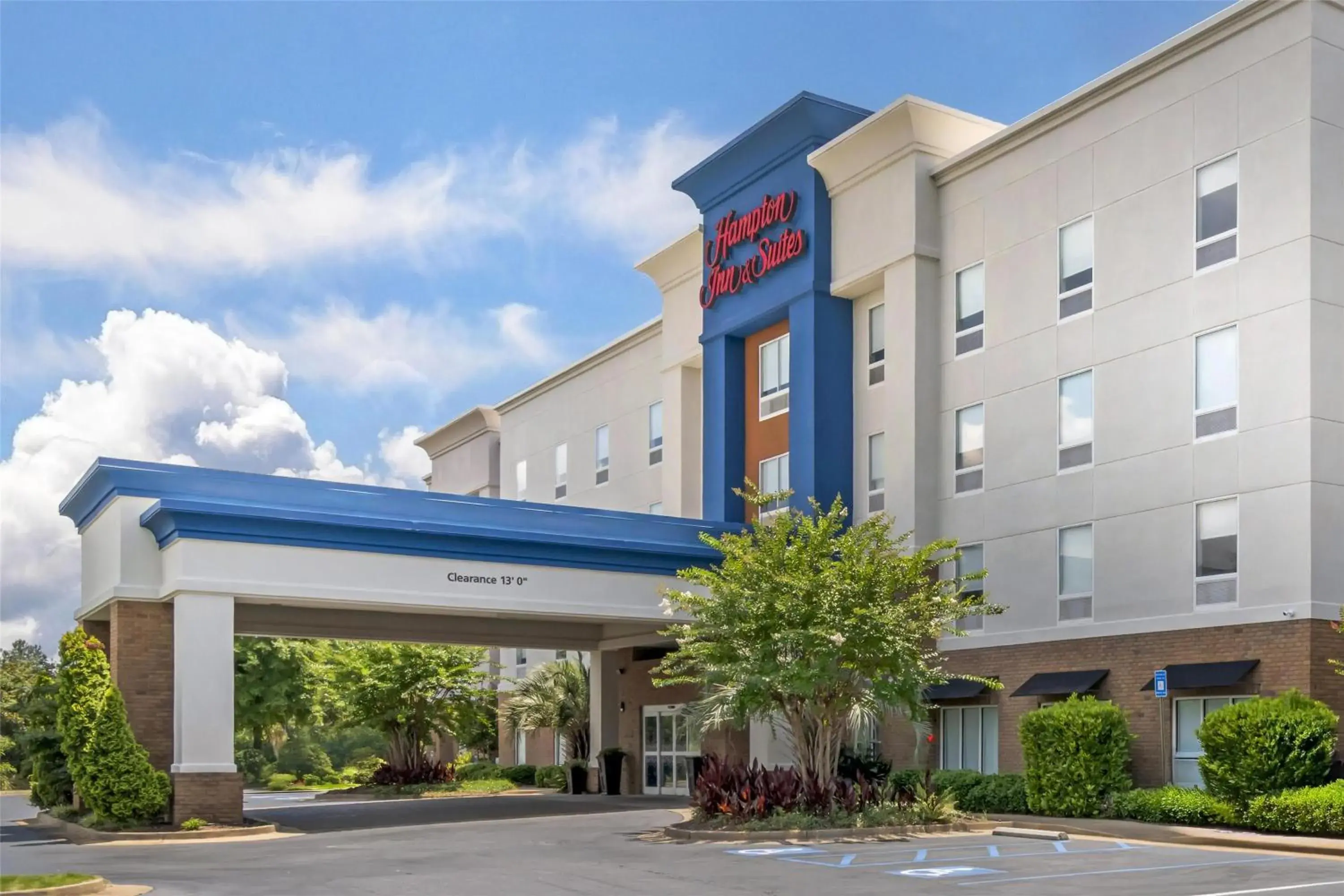 Property building in Hampton Inn & Suites Phenix City- Columbus Area Property building in Hampton Inn & Suites Phenix City- Columbus Area
