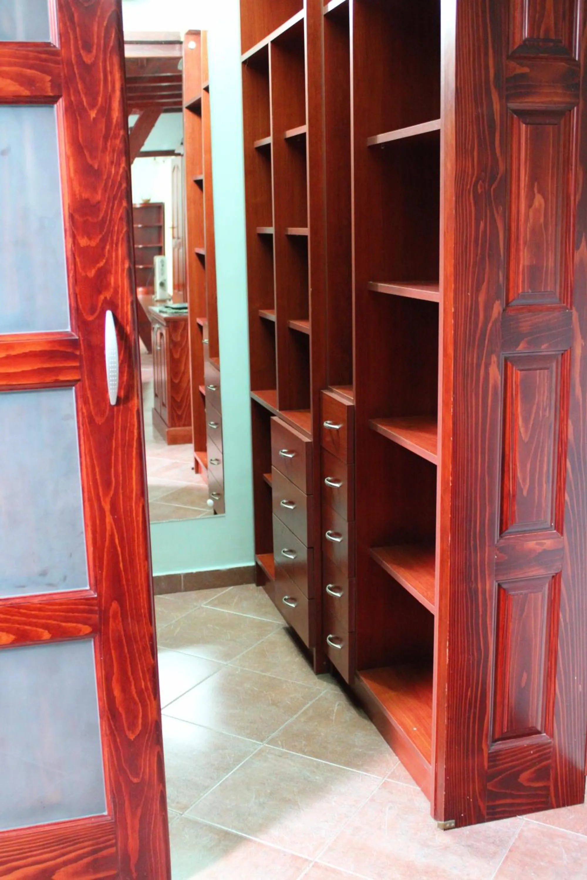 wardrobe in Siesta