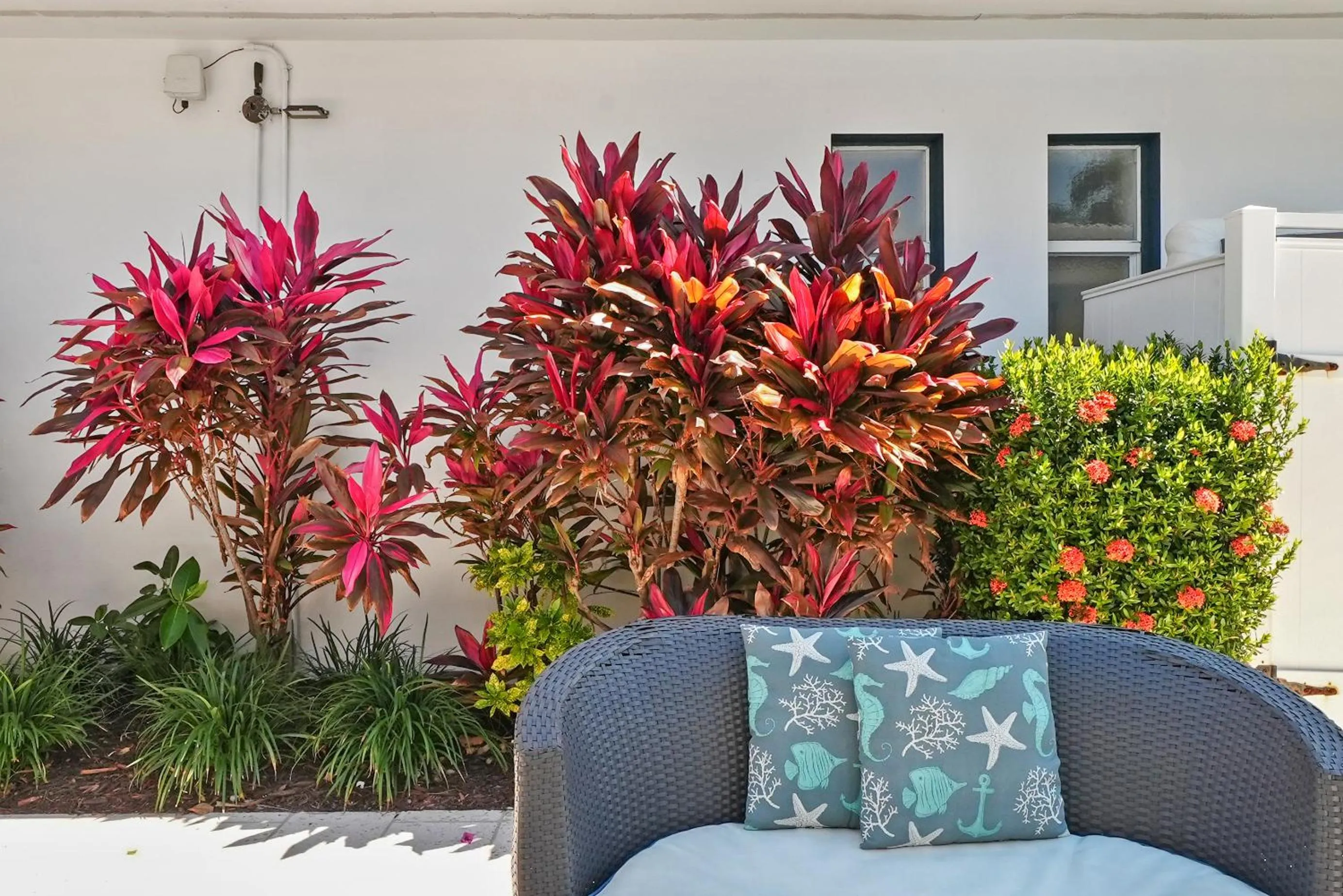 Property building in Hollywood Beach Suites and Hotel