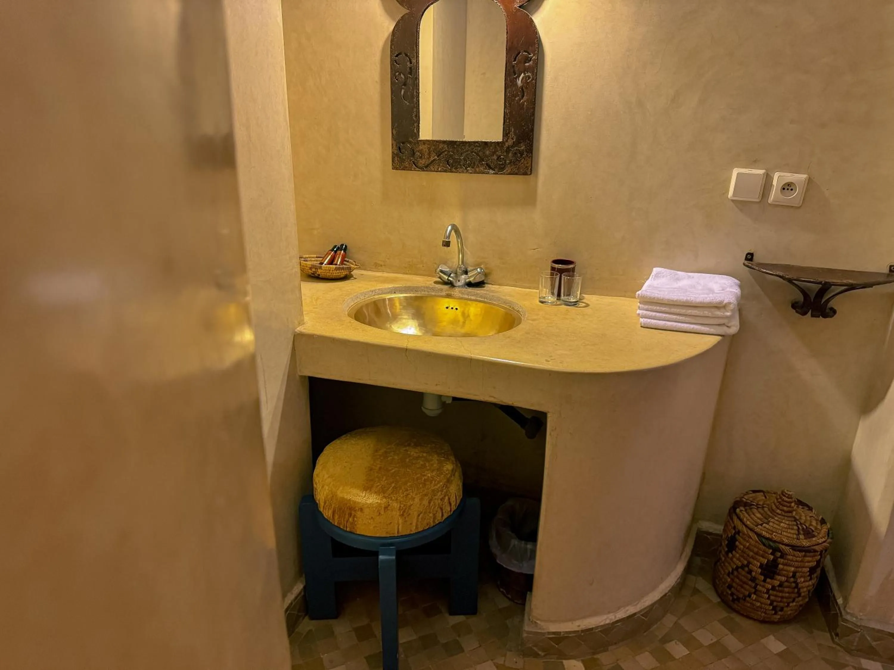 Bathroom in Riad Lapis-lazuli
