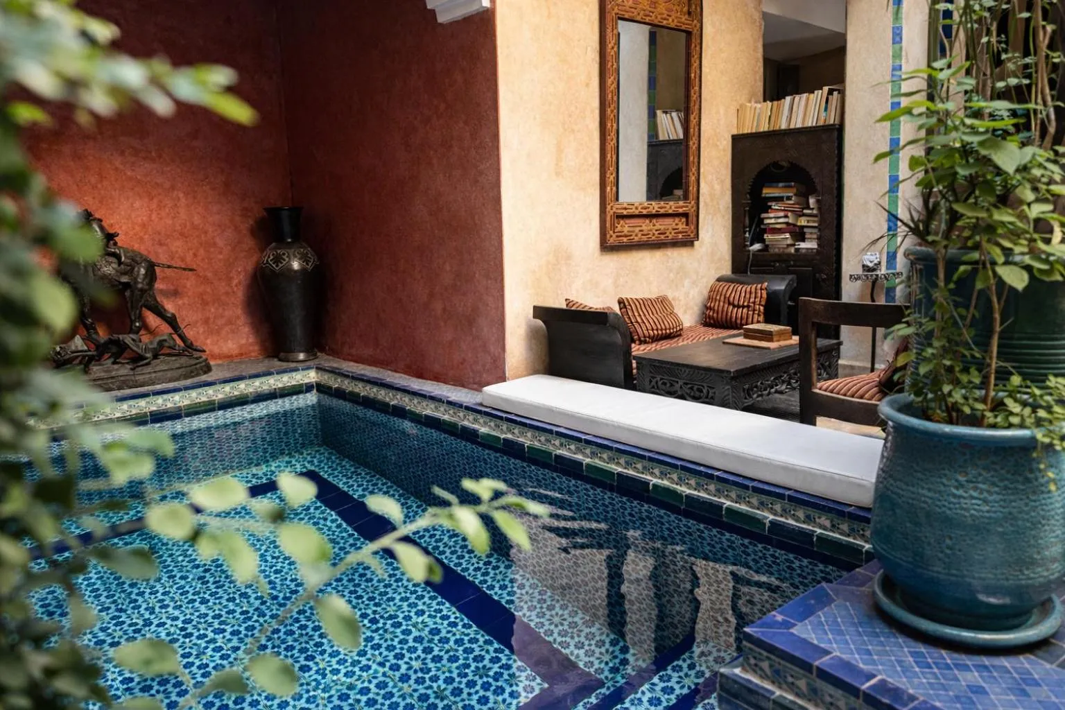 Swimming pool in Riad Lapis-lazuli