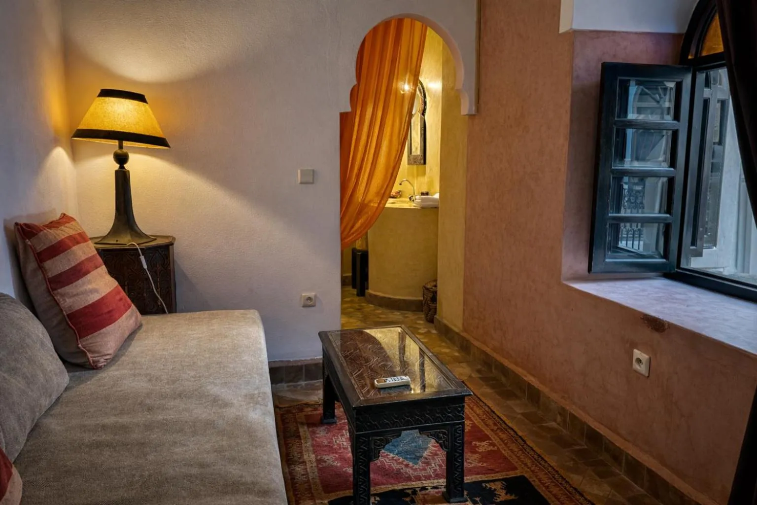 Living room, Bed in Riad Lapis-lazuli