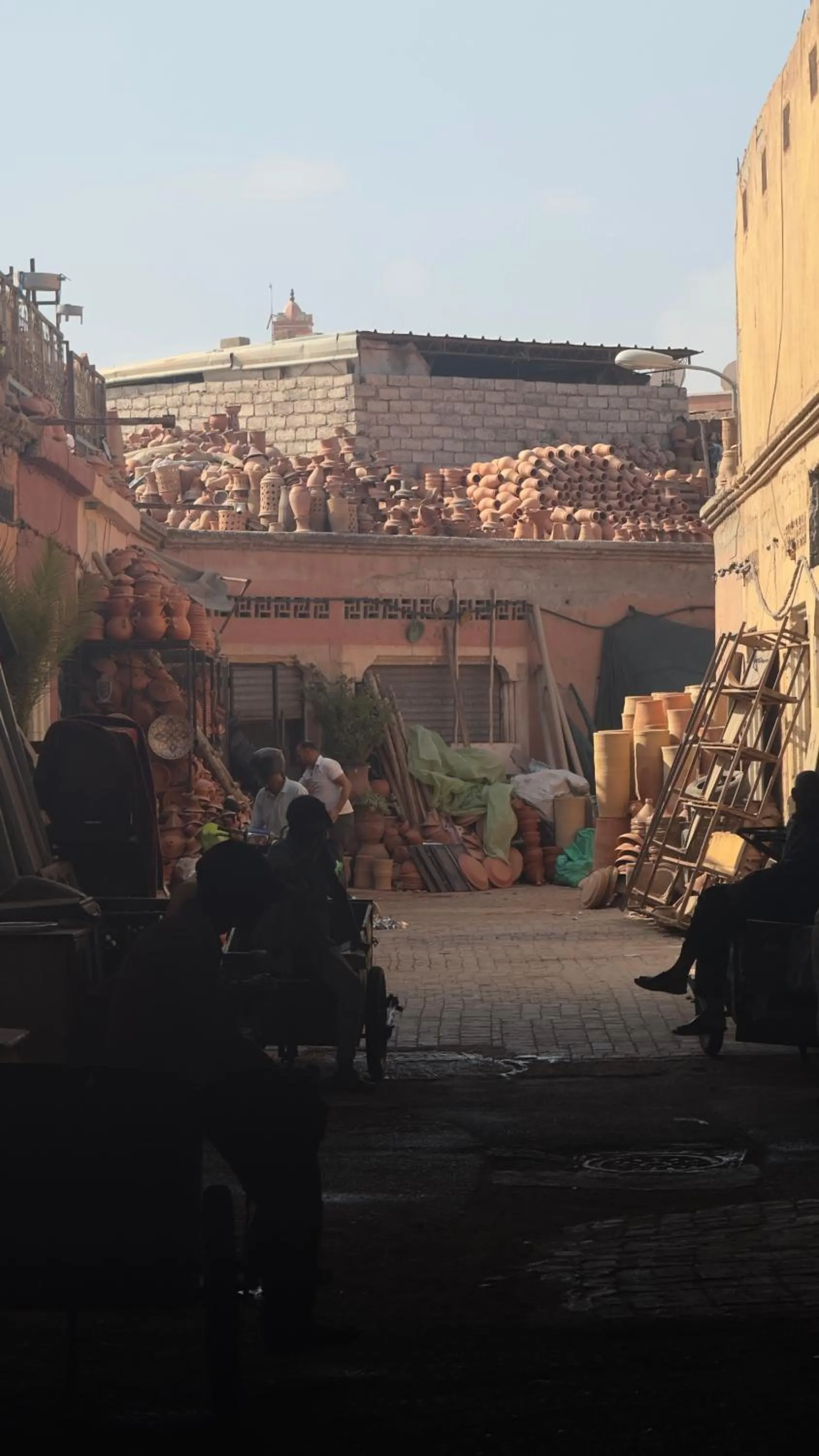 Staff in Riad Lapis-lazuli