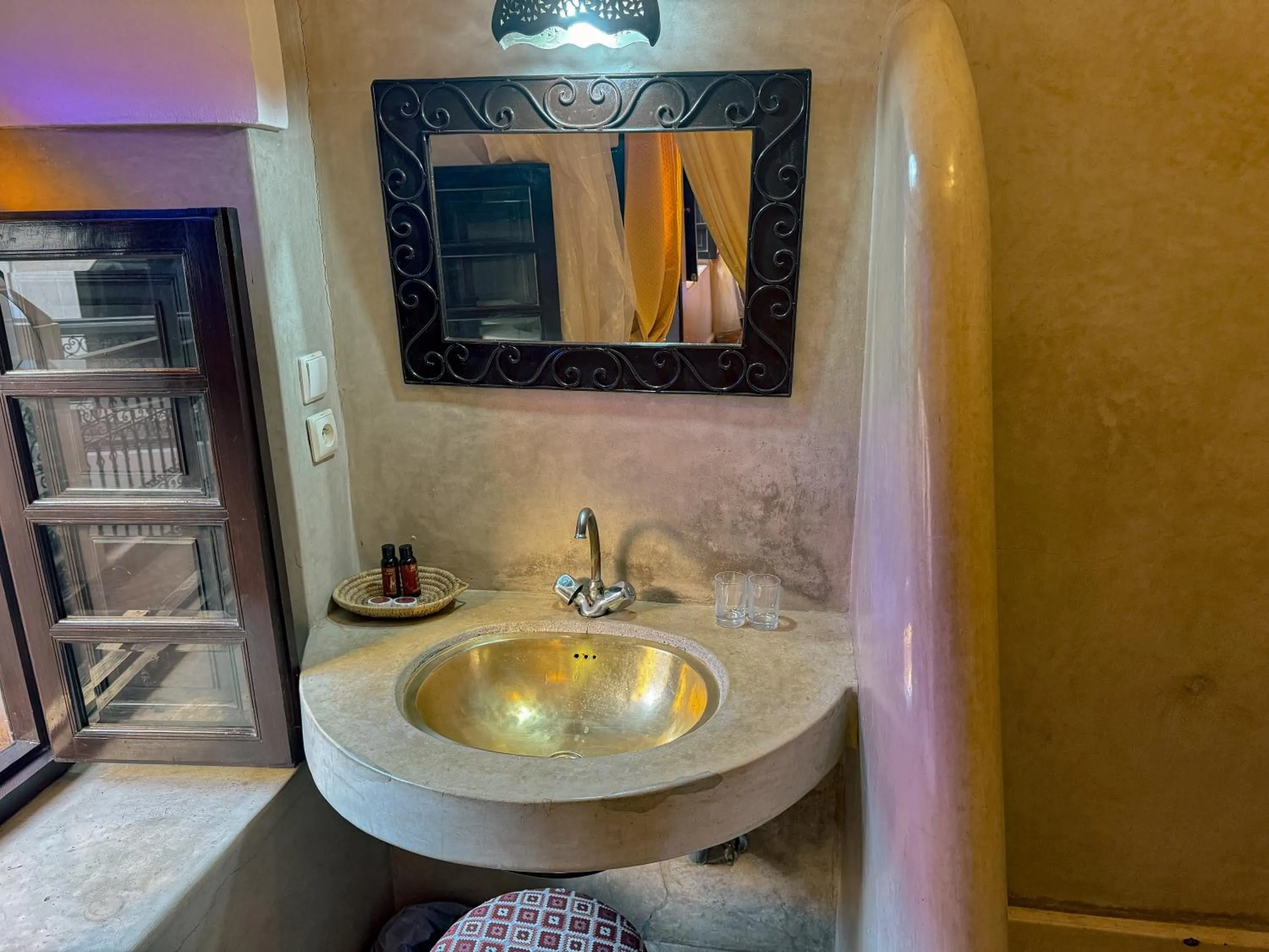 Bathroom in Riad Lapis-lazuli