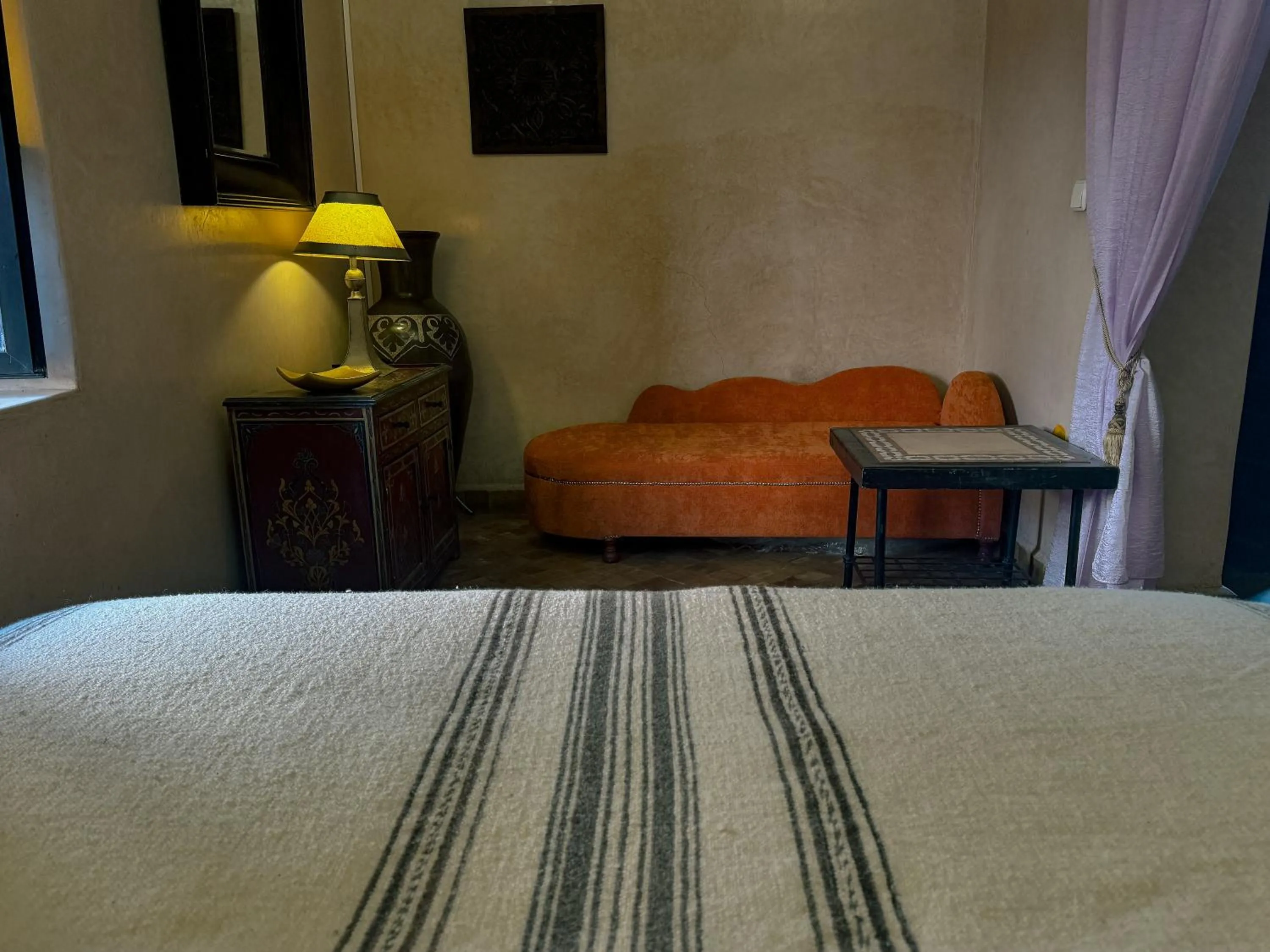 Living room, Bed in Riad Lapis-lazuli