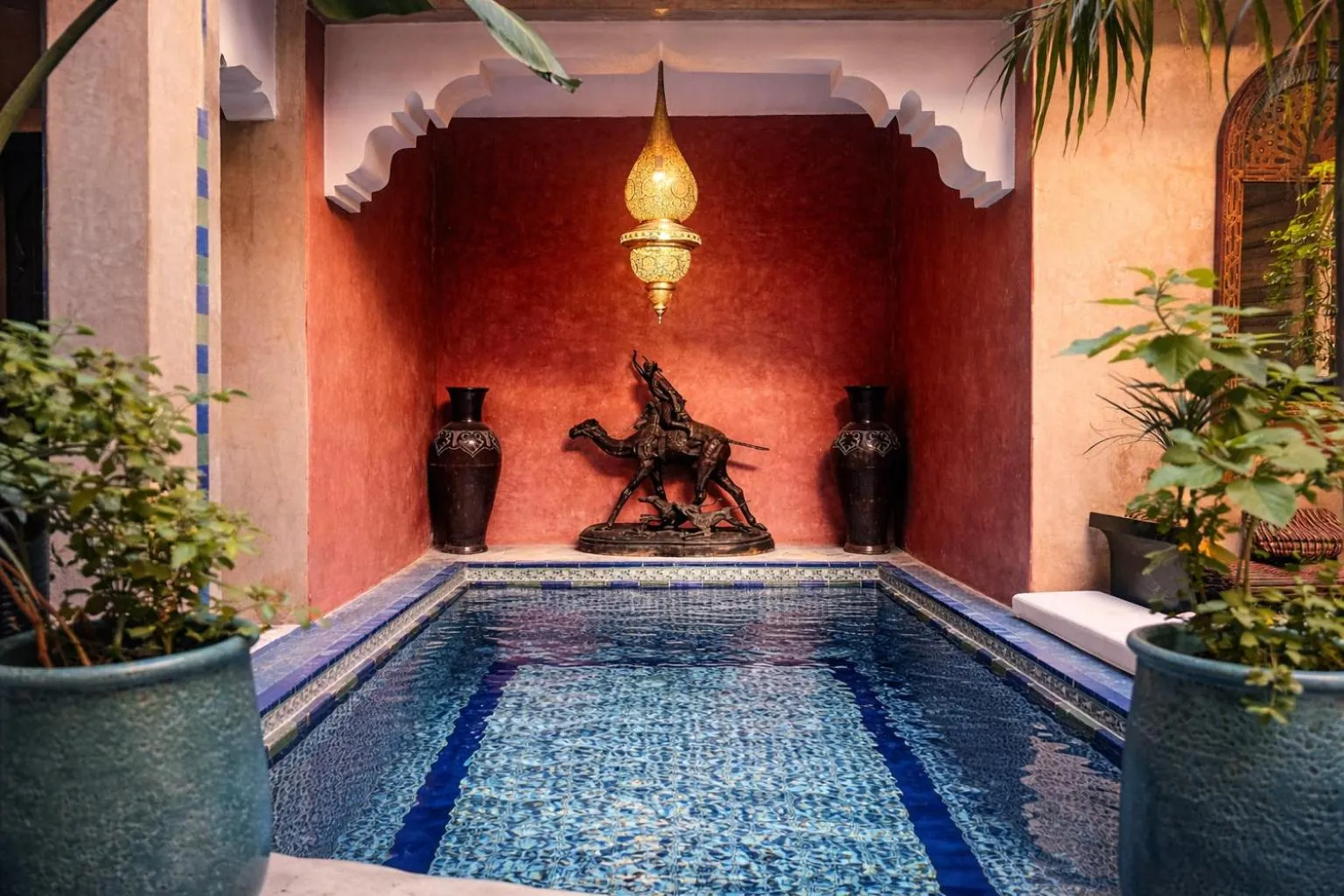Swimming pool in Riad Lapis-lazuli