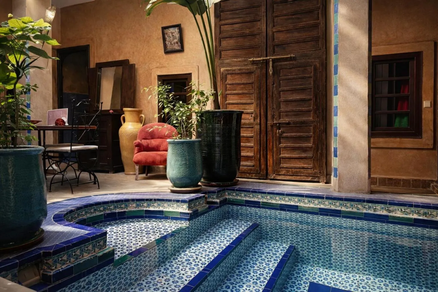 Swimming pool in Riad Lapis-lazuli