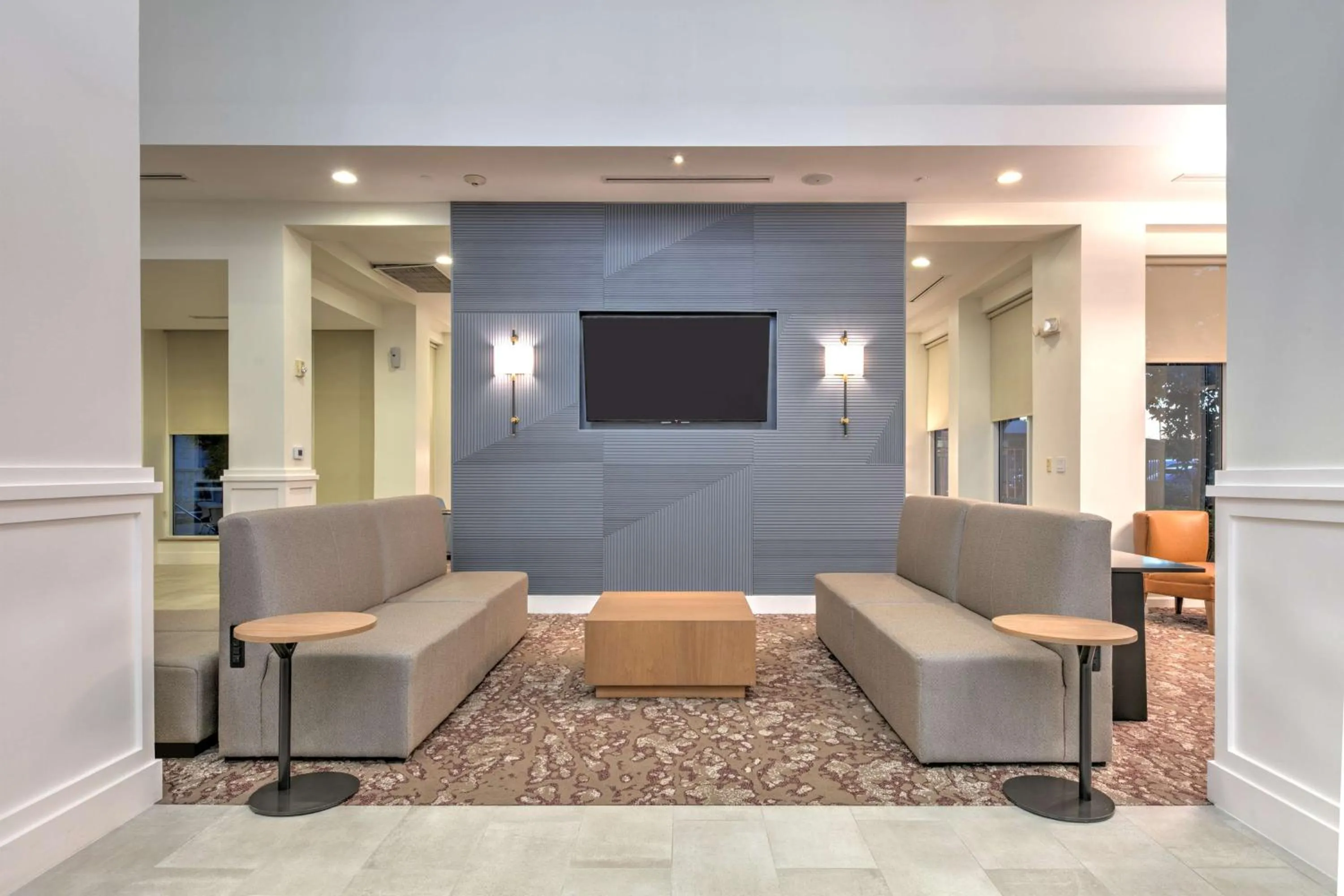 Lobby or reception in Hilton Garden Inn Dallas Arlington
