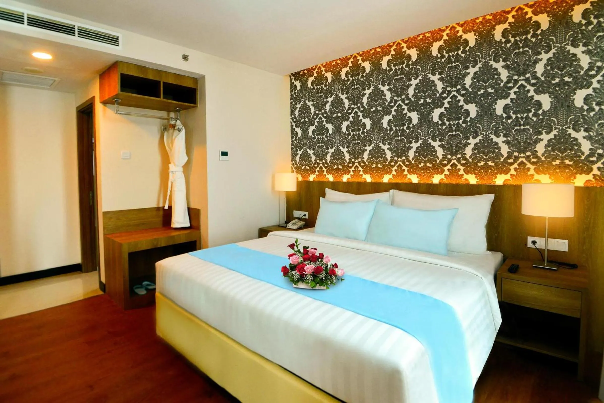 Bed in Odua Weston Jambi