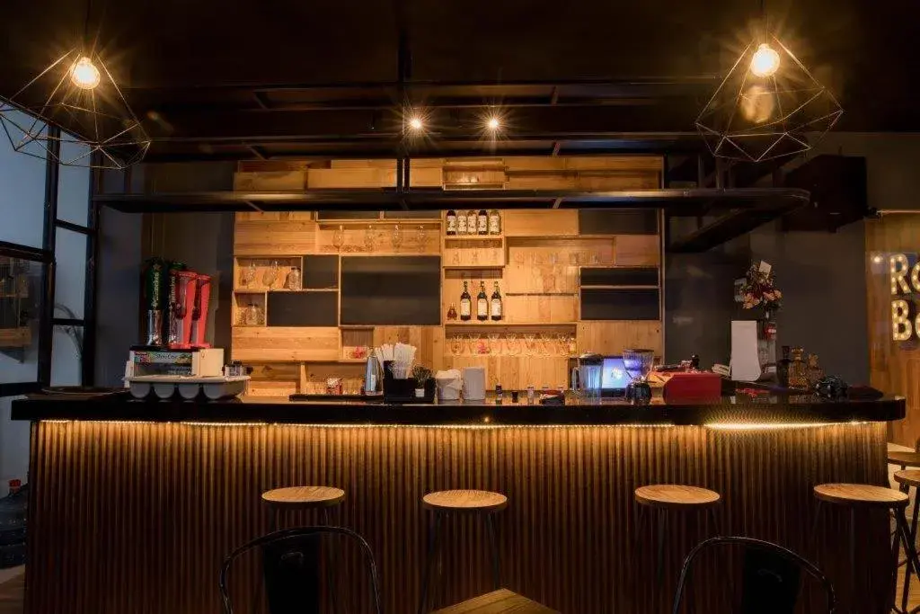 Food and drinks in Odua Weston Jambi Food and drinks in Odua Weston Jambi