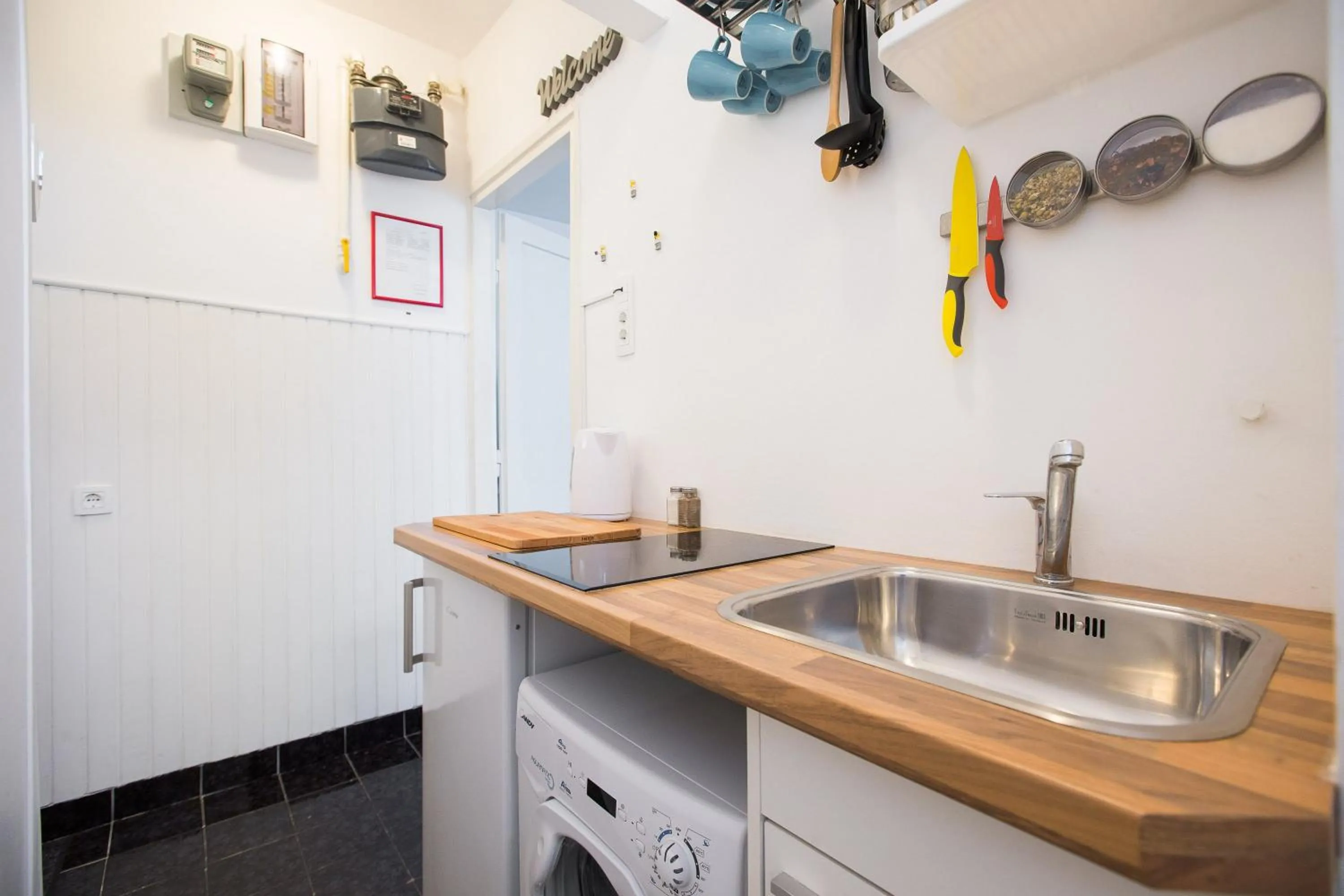 Kitchen or kitchenette in Center eazZynight 2