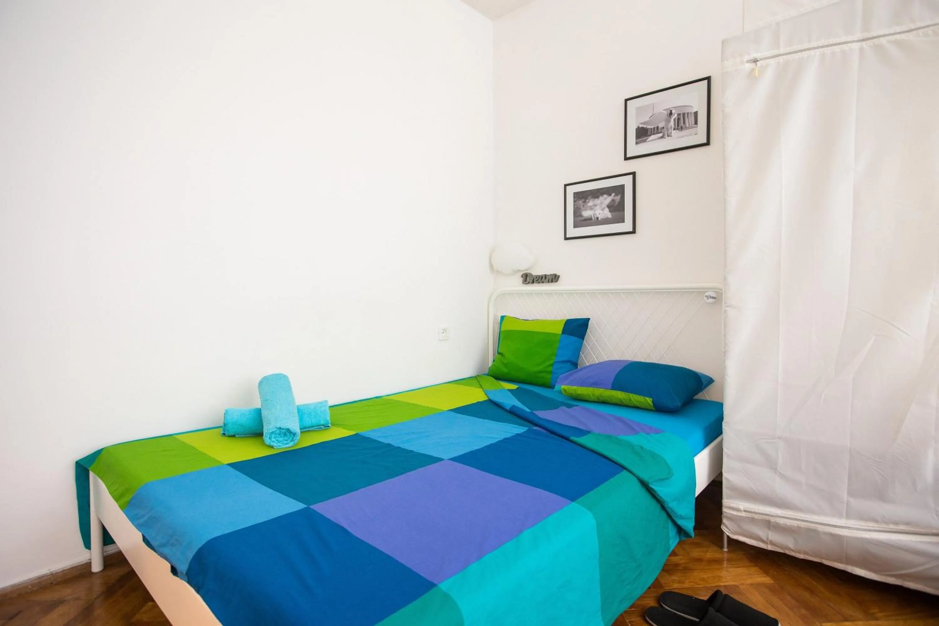 Bed in Center eazZynight 2