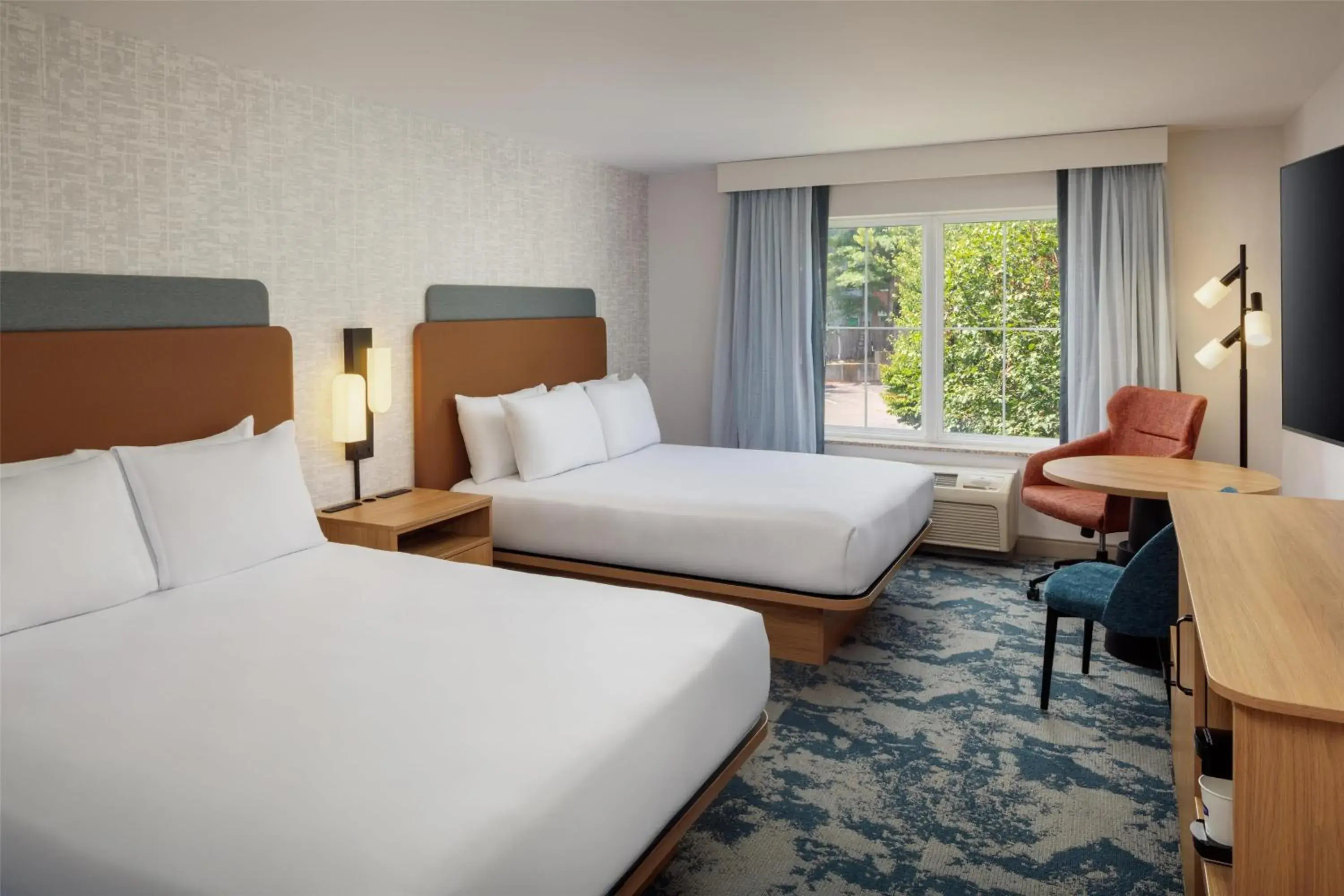 Bed in Hampton Inn Nashua Bed in Hampton Inn Nashua