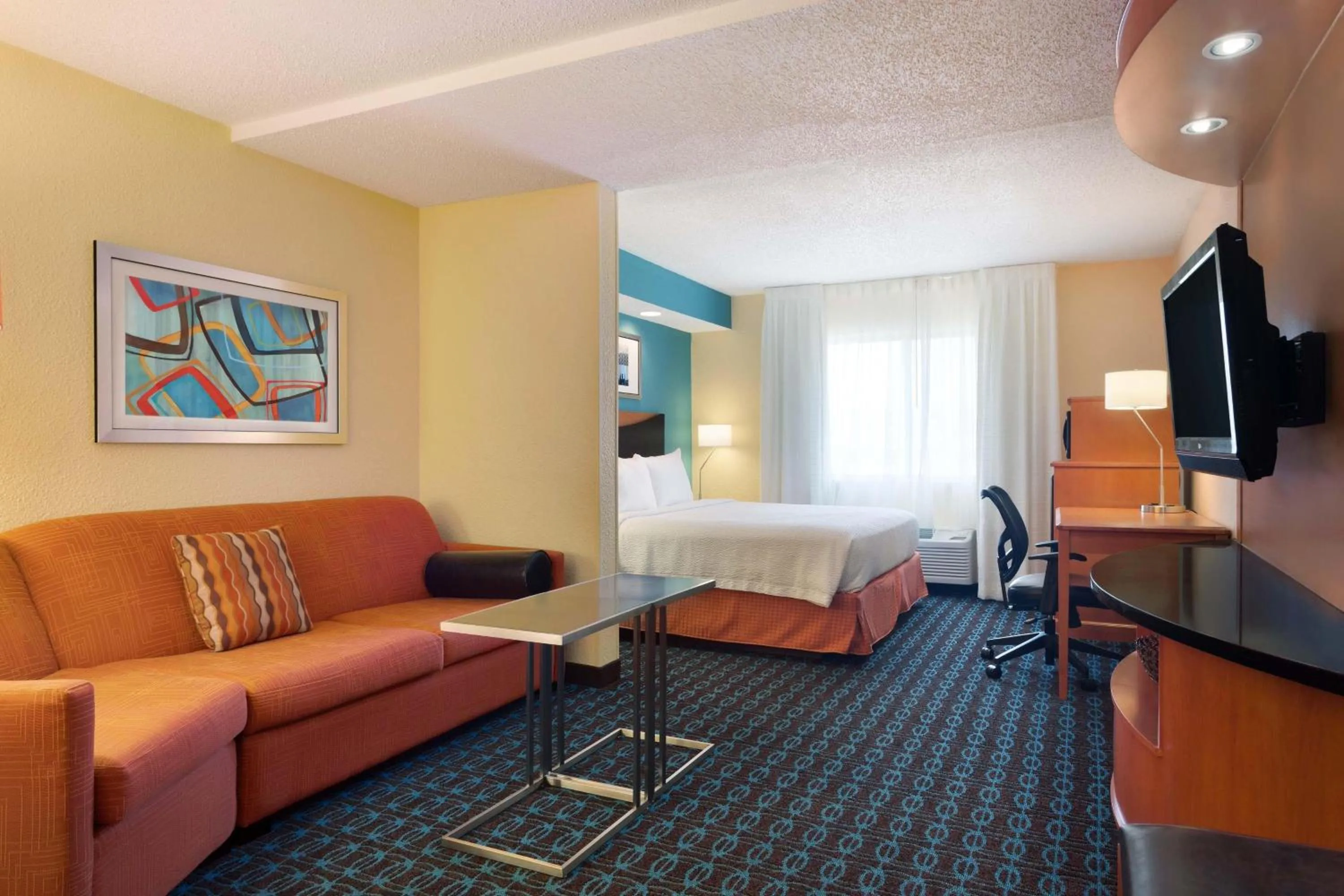 Photo of the whole room, Bed in Fairfield Inn & Suites Waco South