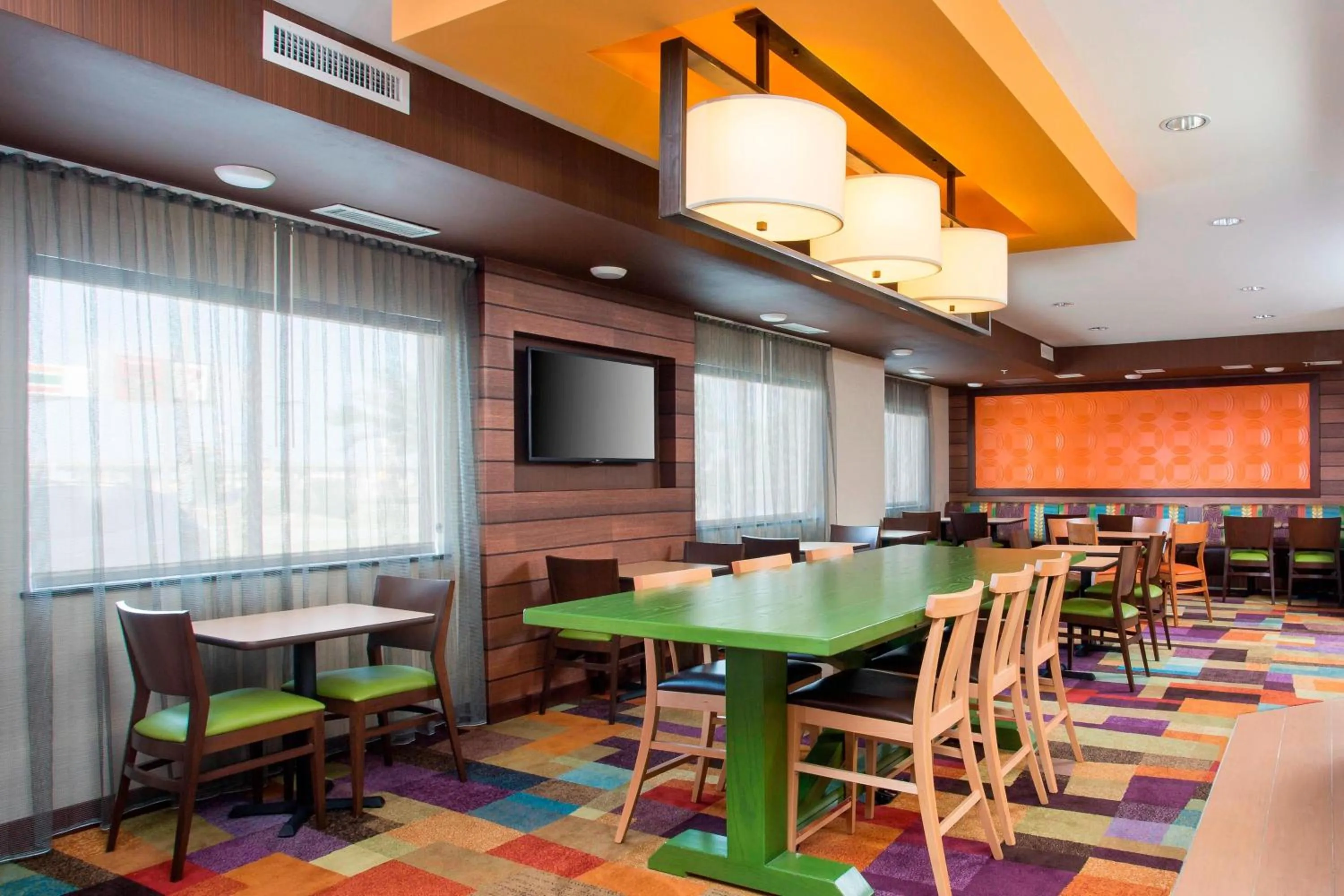 Restaurant/places to eat in Fairfield Inn & Suites Waco South