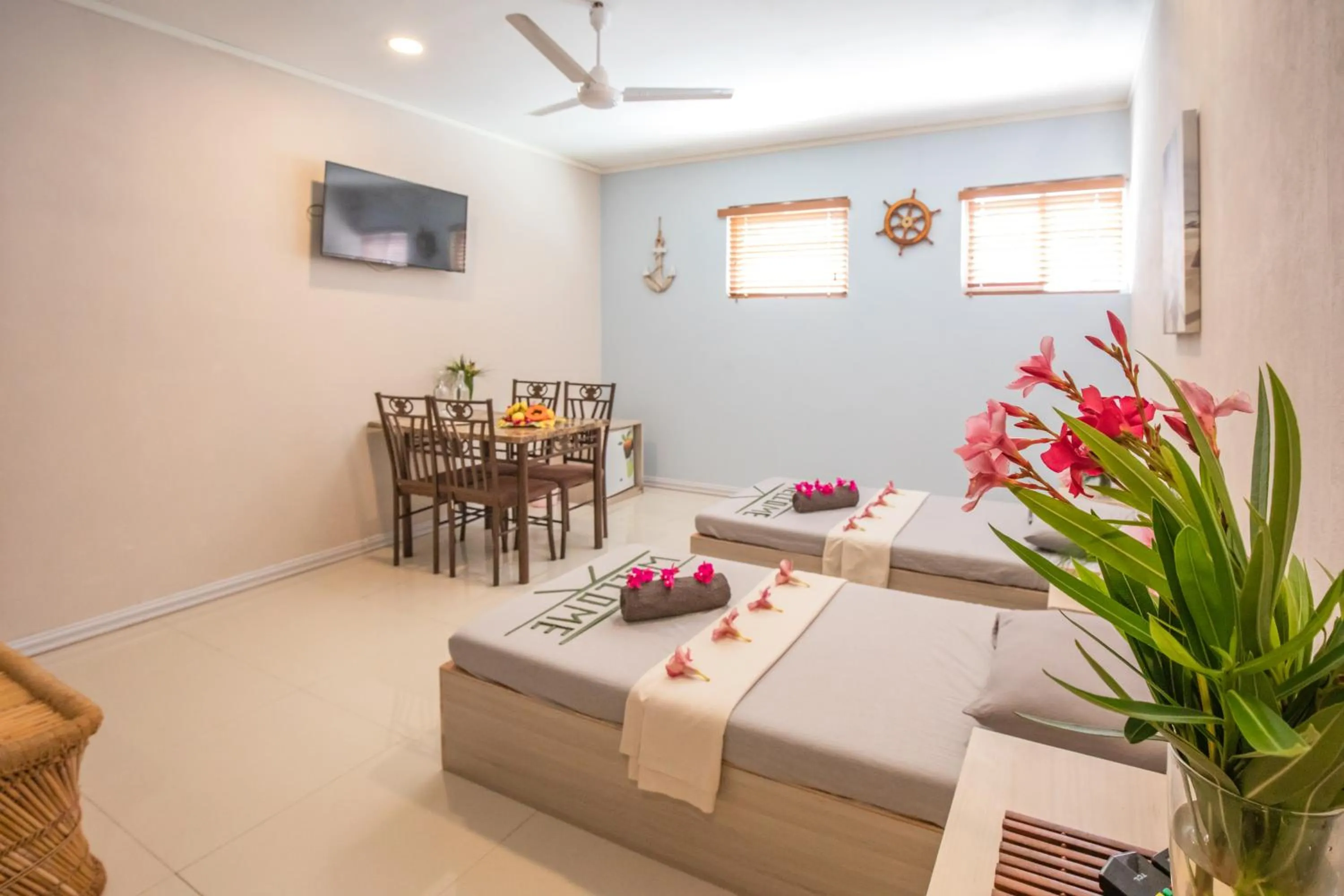 Property building in Dive Villa Thoddoo