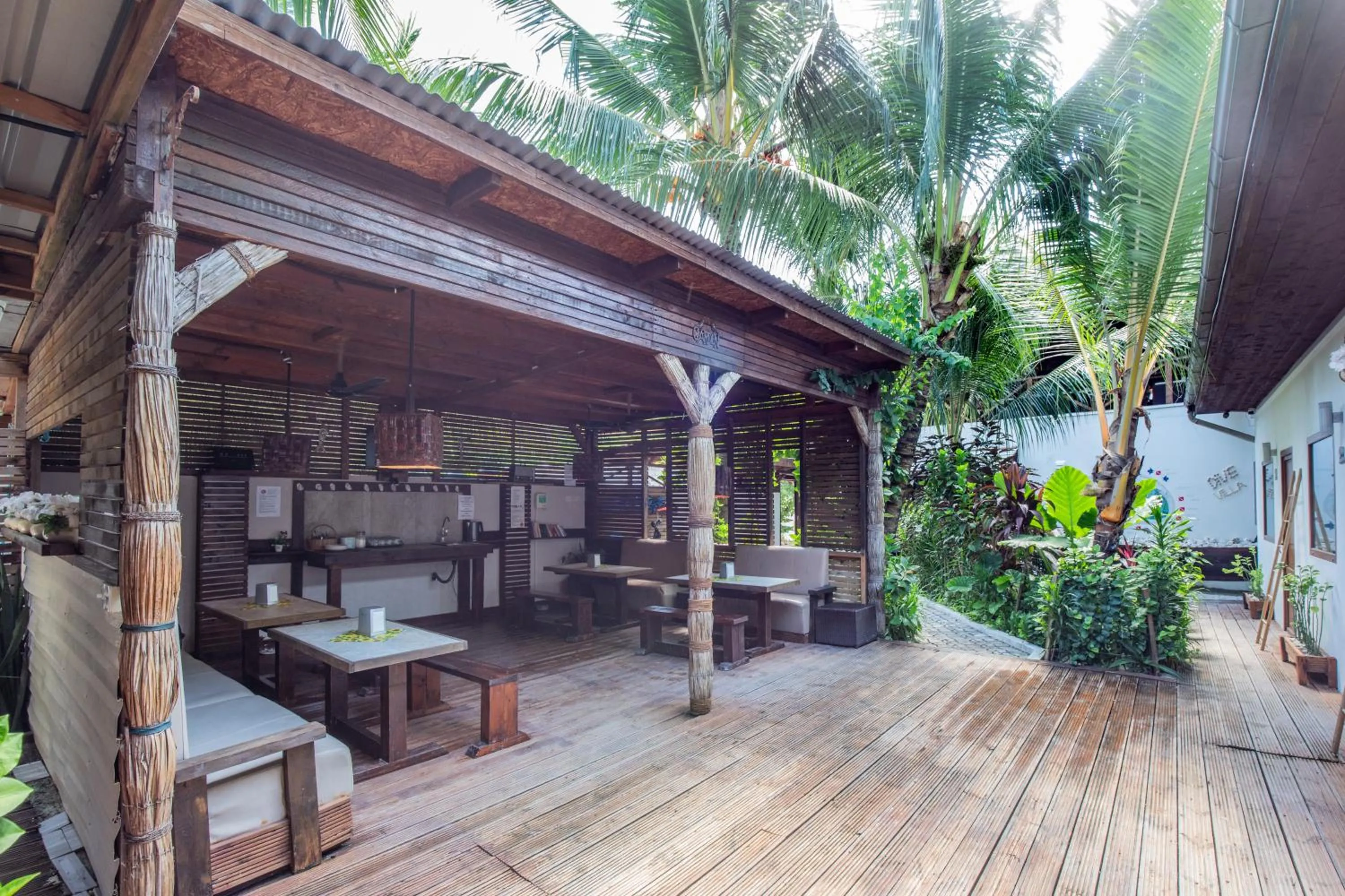 Property building in Dive Villa Thoddoo