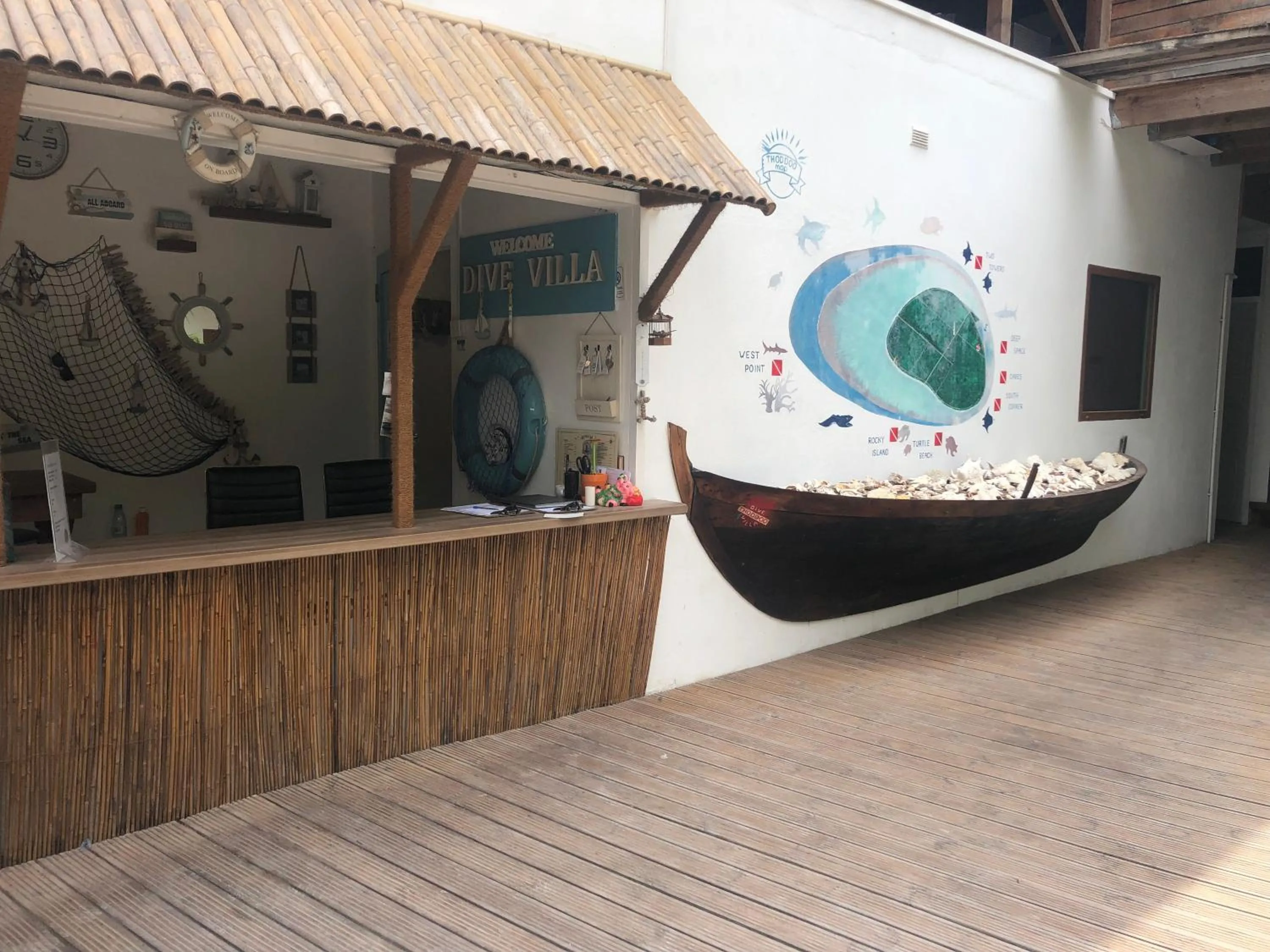 Property building in Dive Villa Thoddoo