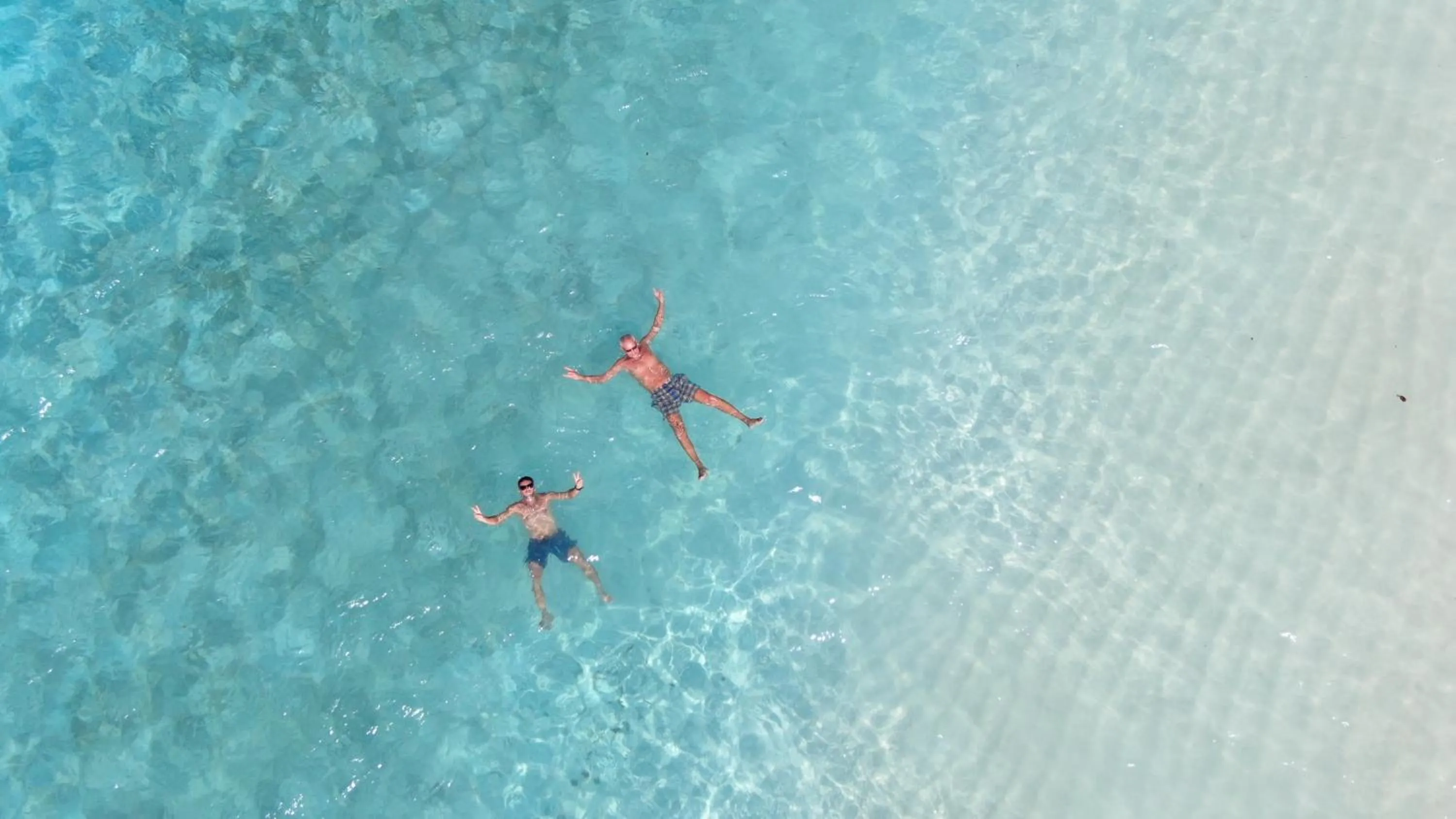 Beach in Dive Villa Thoddoo
