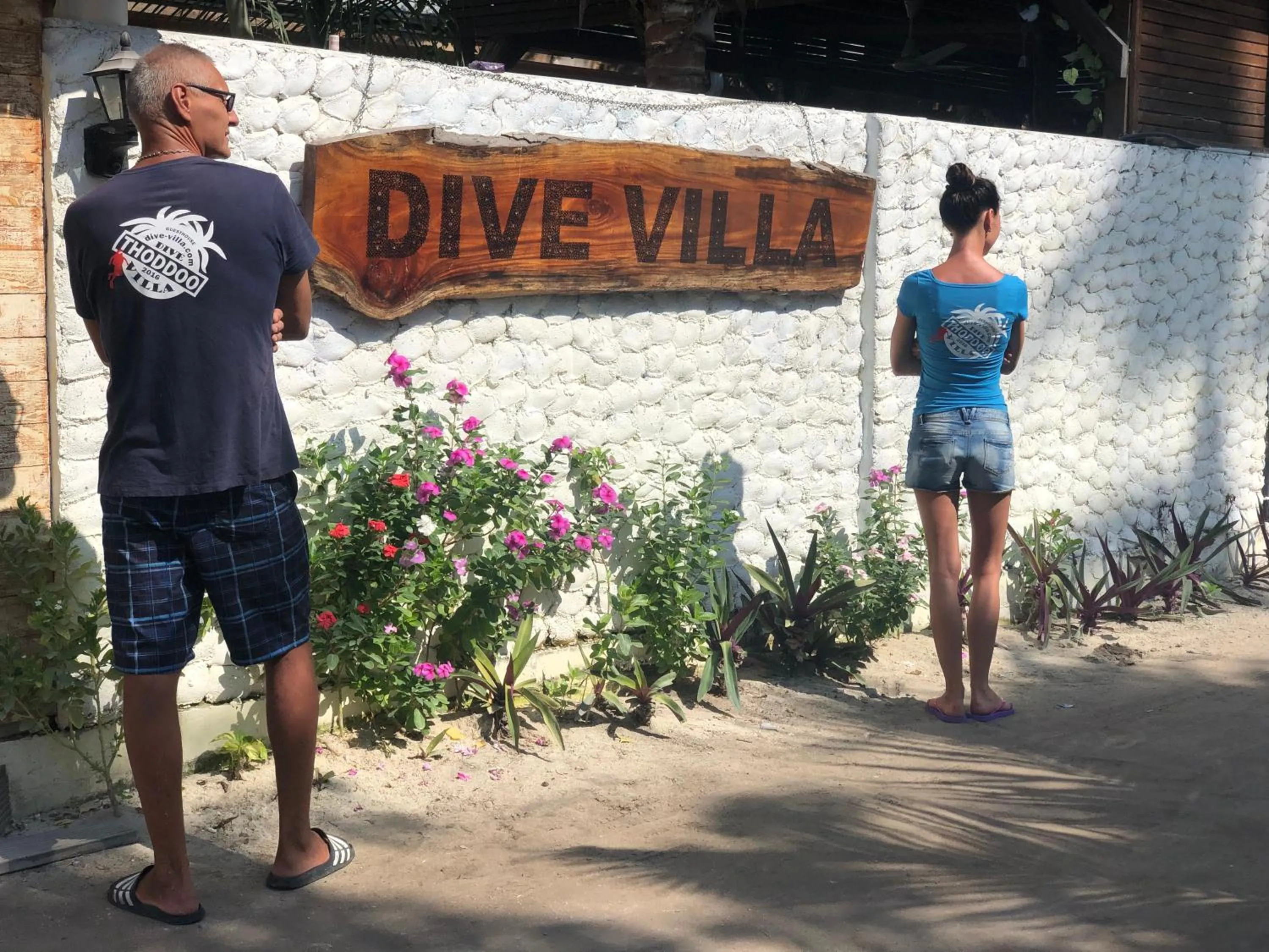 Property building in Dive Villa Thoddoo