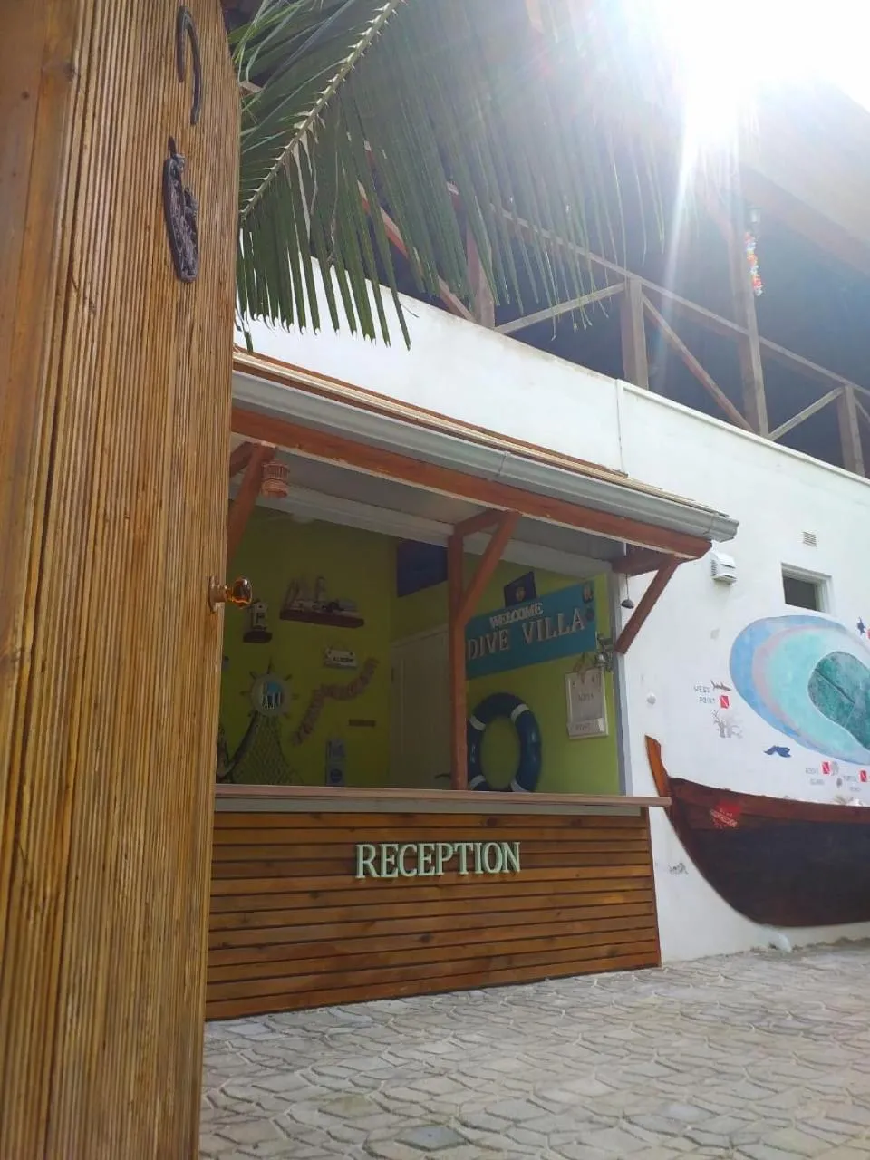 Facade/entrance in Dive Villa Thoddoo