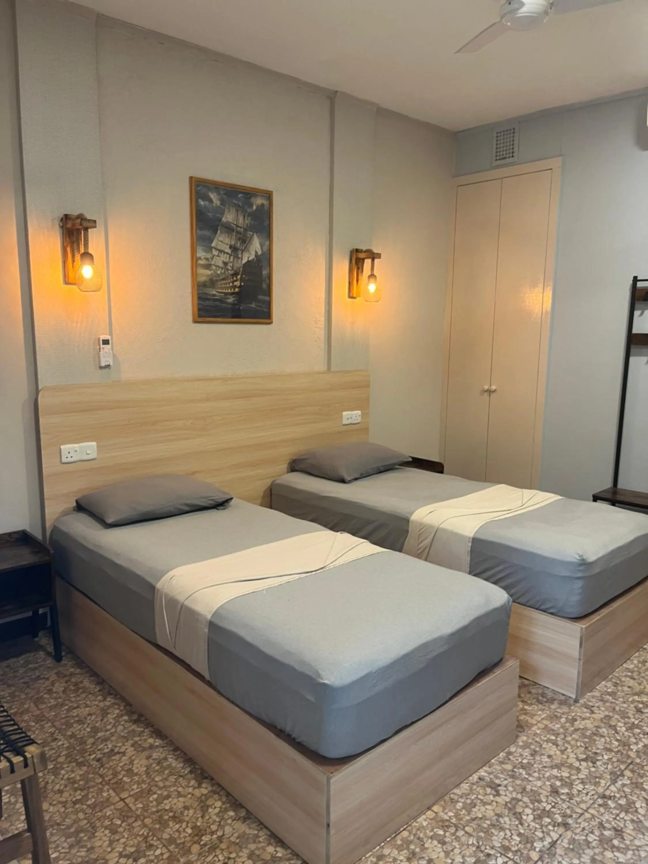Bedroom, Bed in Dive Villa Thoddoo