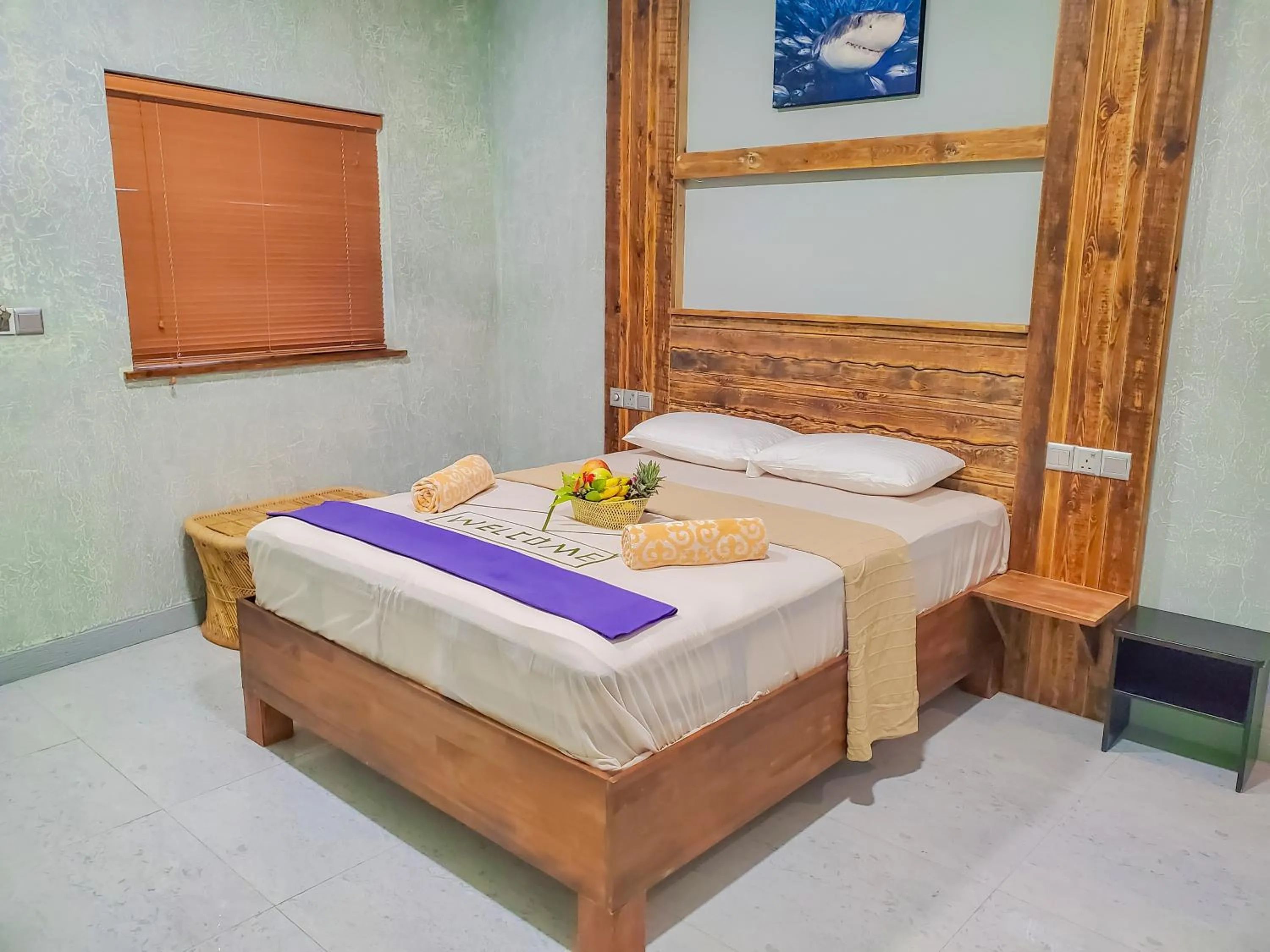 Photo of the whole room, Bed in Dive Villa Thoddoo