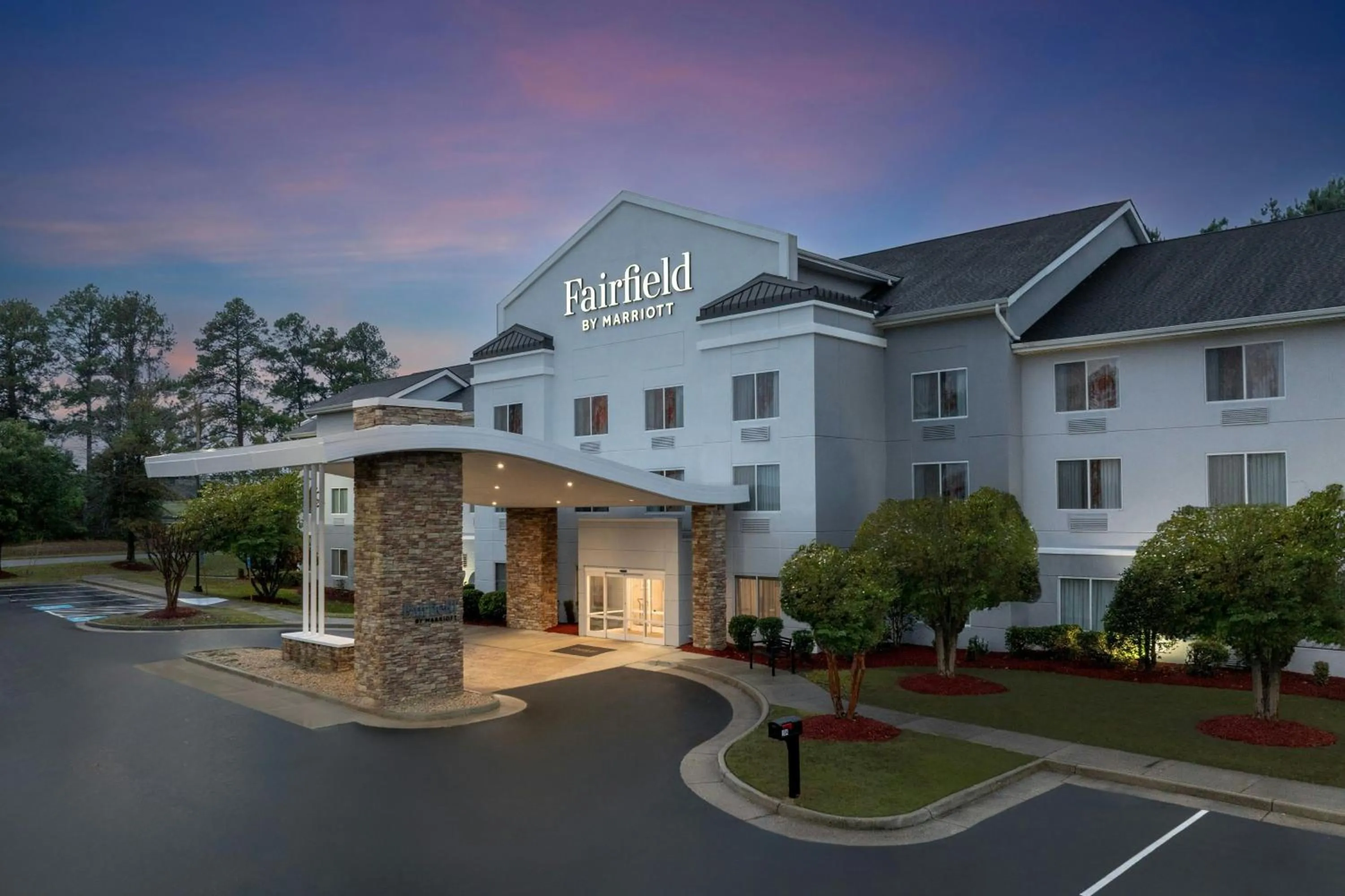 Property building in Fairfield Inn and Suites by Marriott Emporia I-95