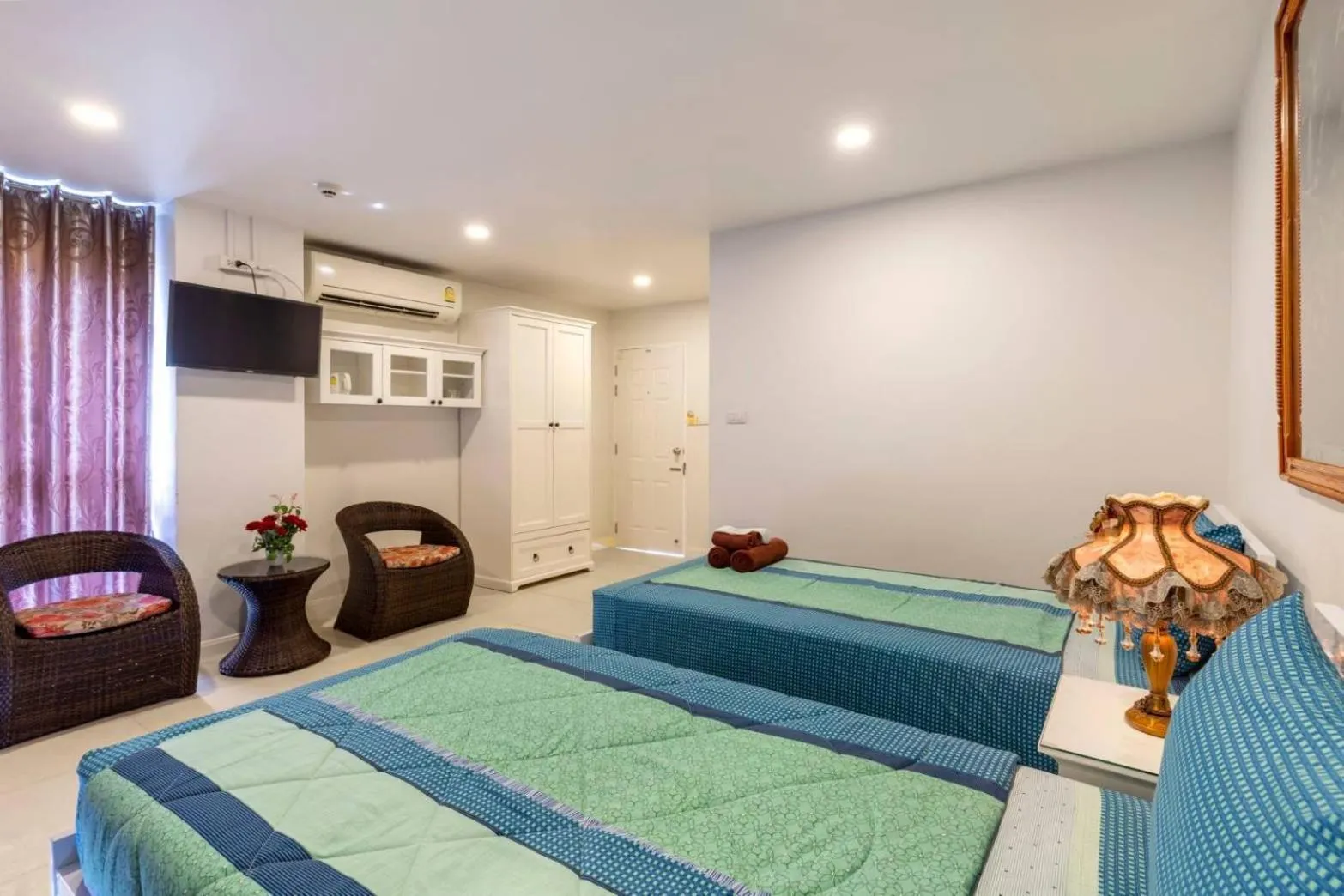 Bed in Parvena Hotel Sathorn