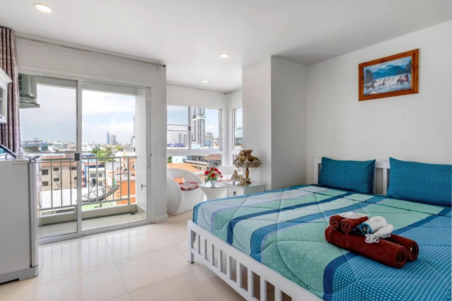 Bed in Parvena Hotel Sathorn