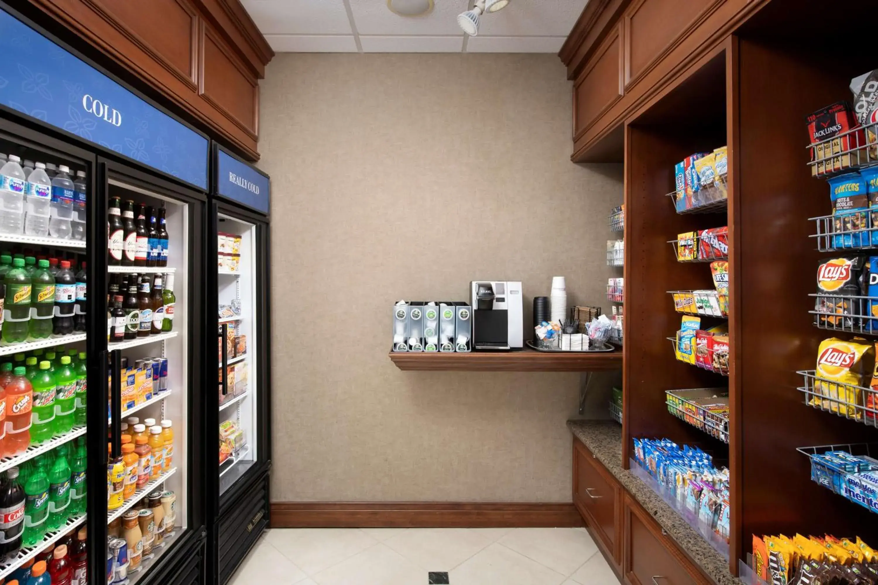 Food and drinks in Hilton Garden Inn Atlanta West/Lithia Springs Food and drinks in Hilton Garden Inn Atlanta West/Lithia Springs