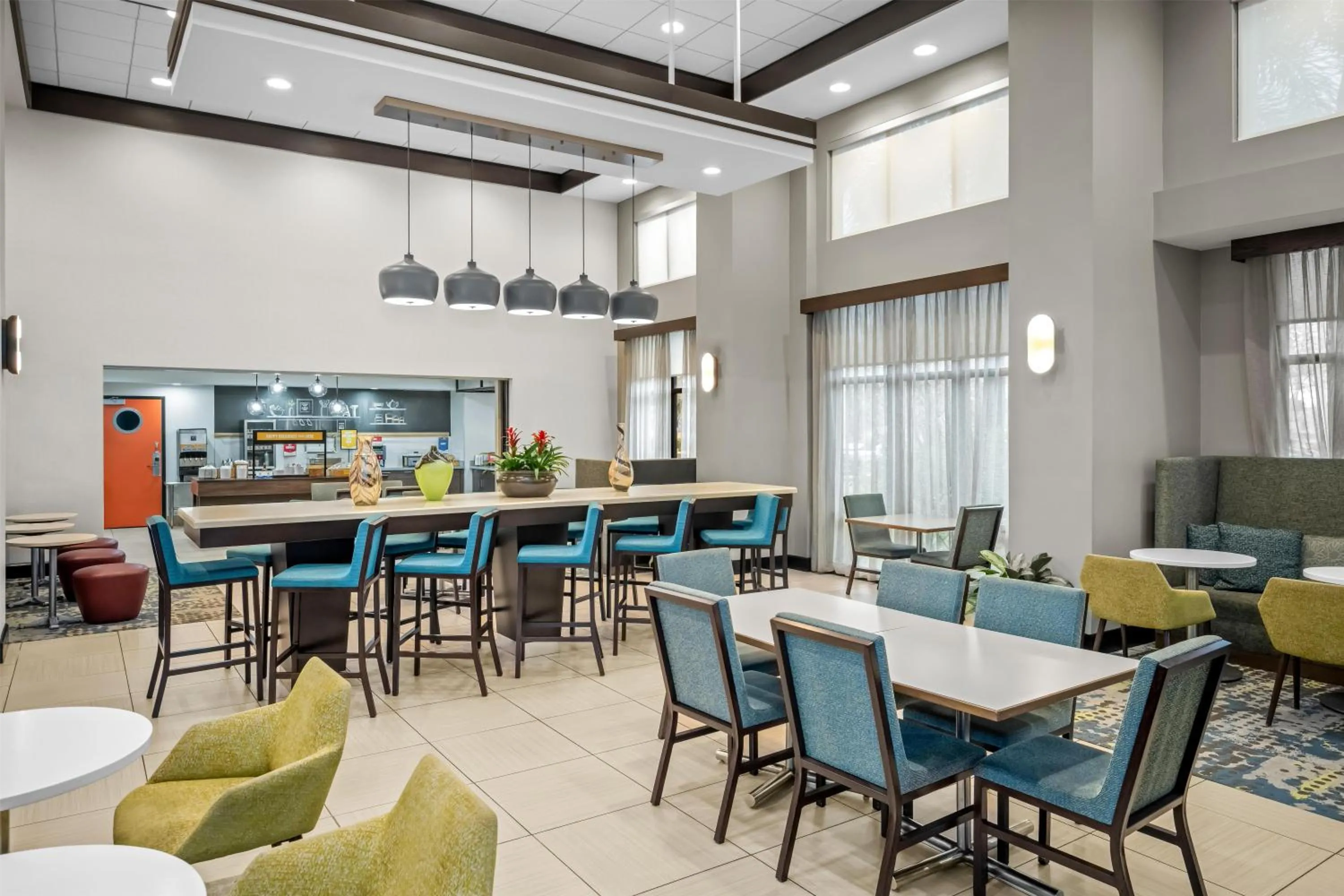 Breakfast in Hampton Inn & Suites Ft. Lauderdale/West-Sawgrass/Tamarac, FL