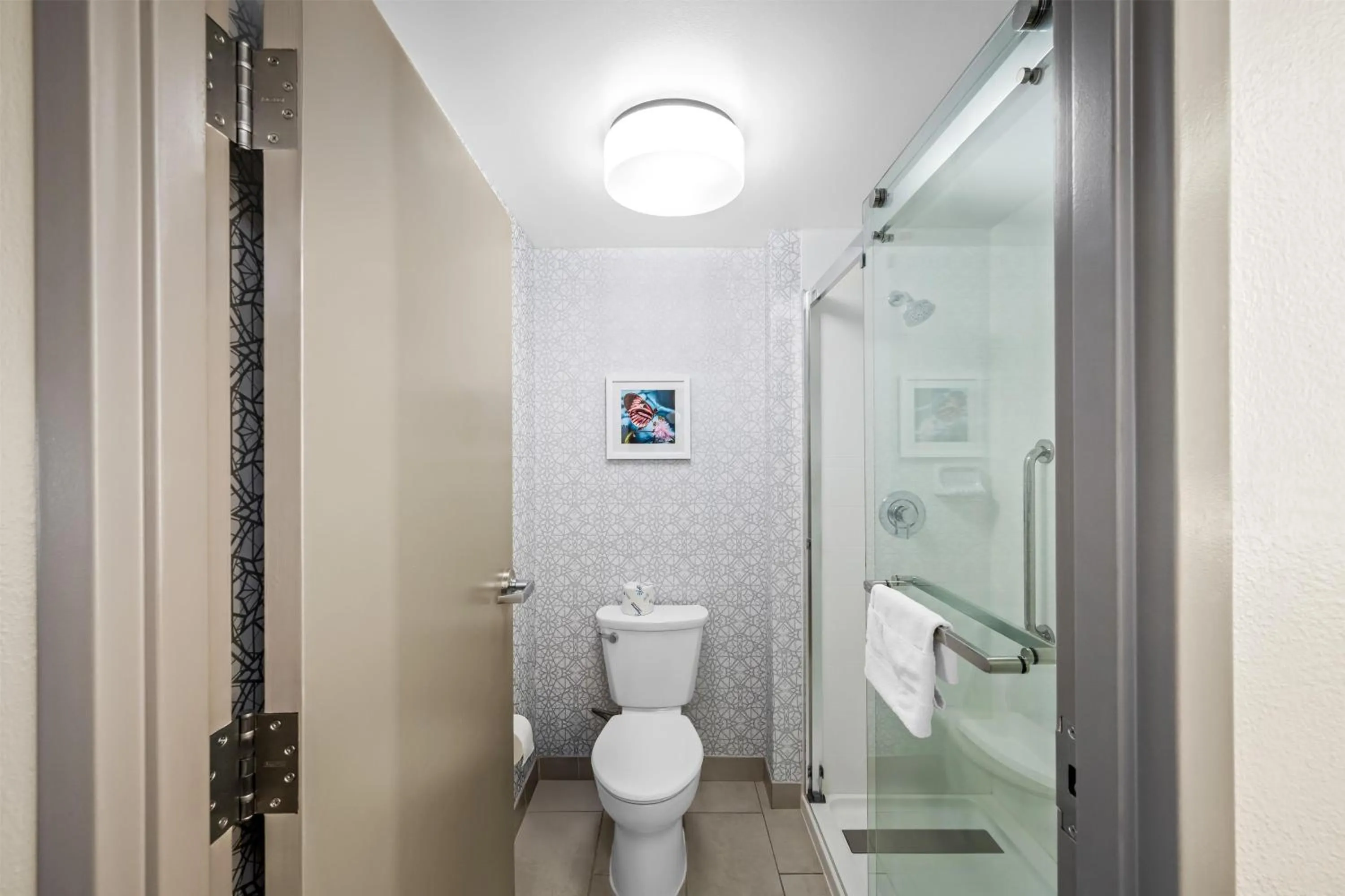 Bathroom in Hampton Inn & Suites Ft. Lauderdale/West-Sawgrass/Tamarac, FL